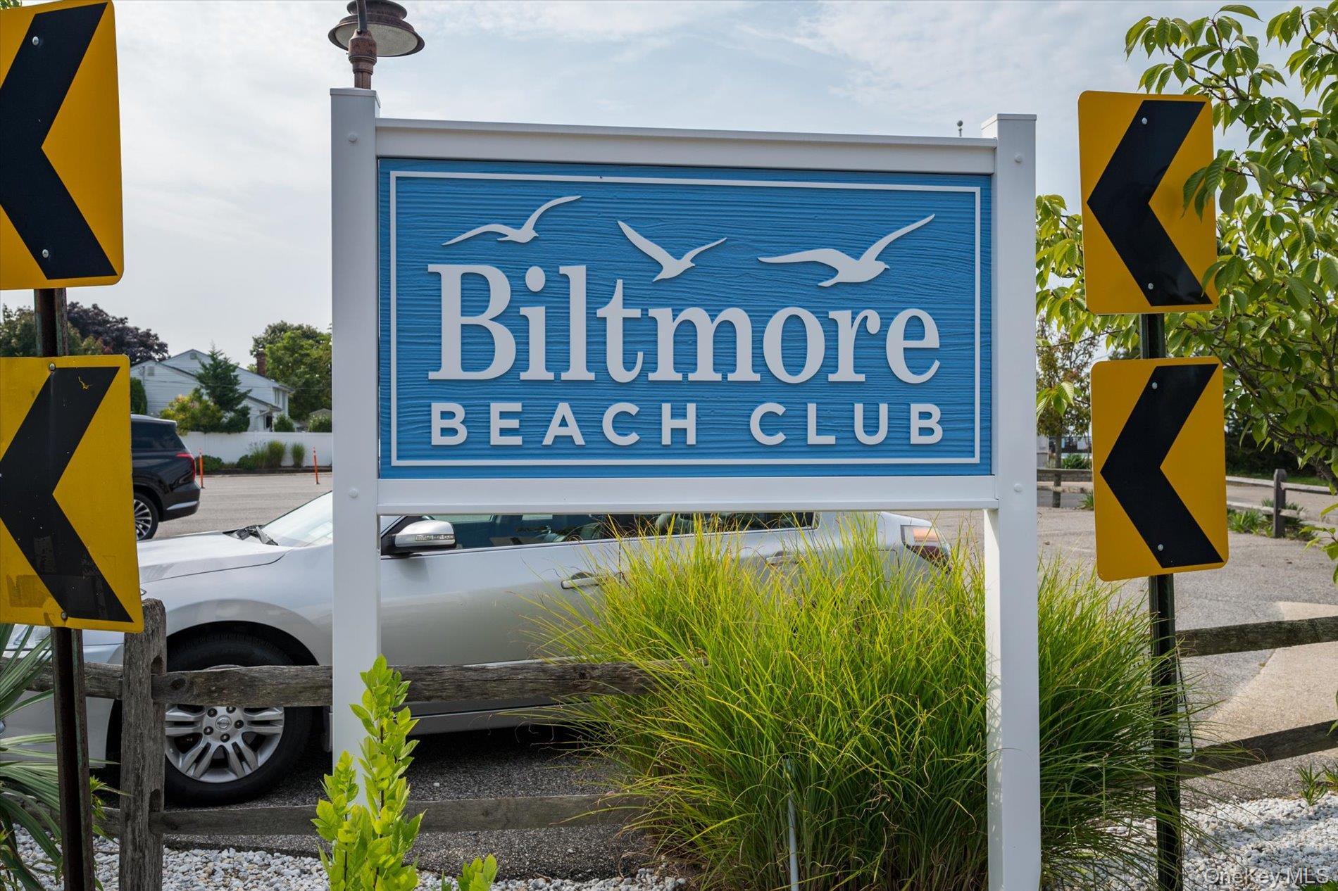 9 Rockaway Place, Massapequa, NY 11758