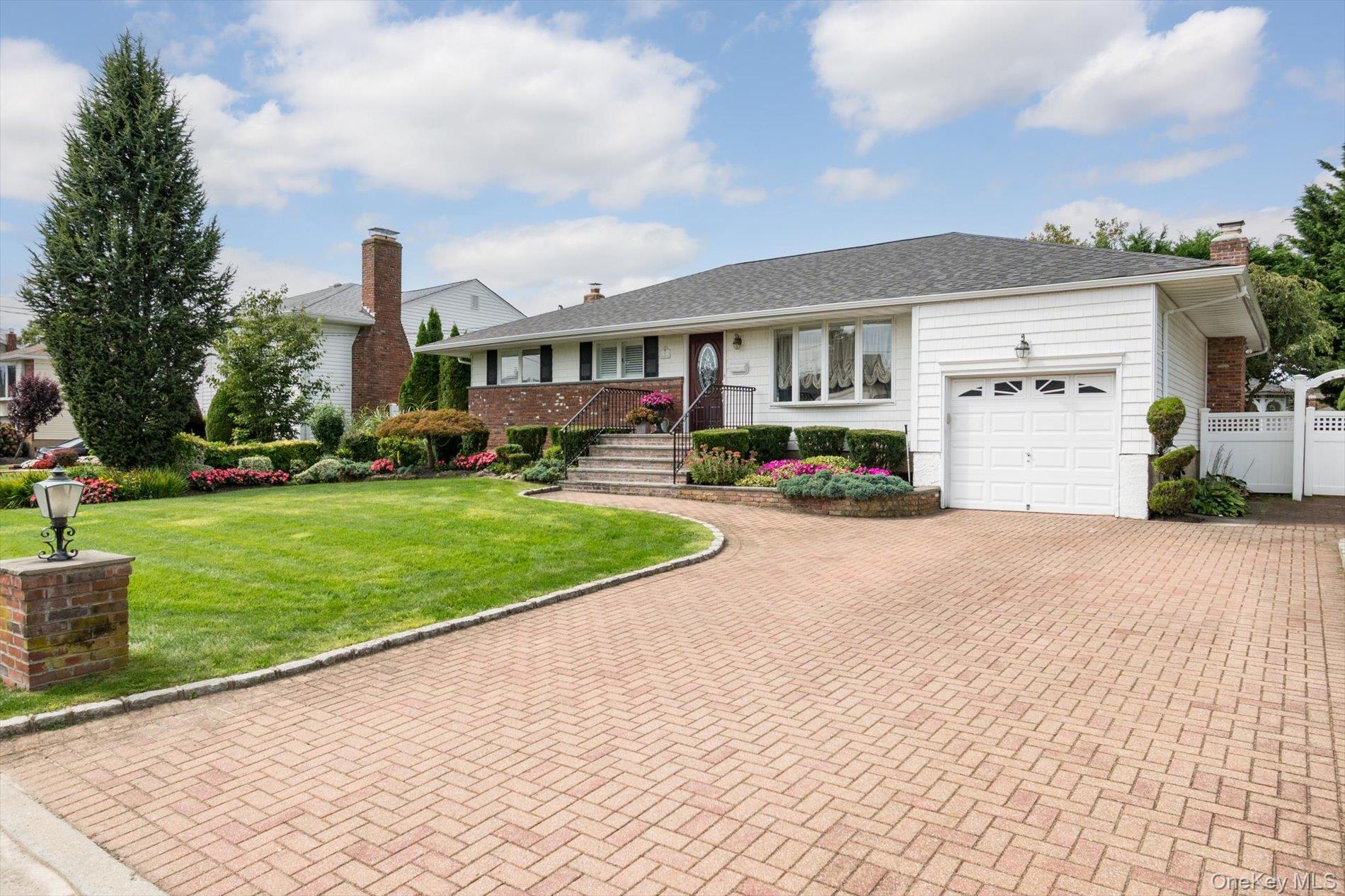 9 Rockaway Place, Massapequa, NY 11758