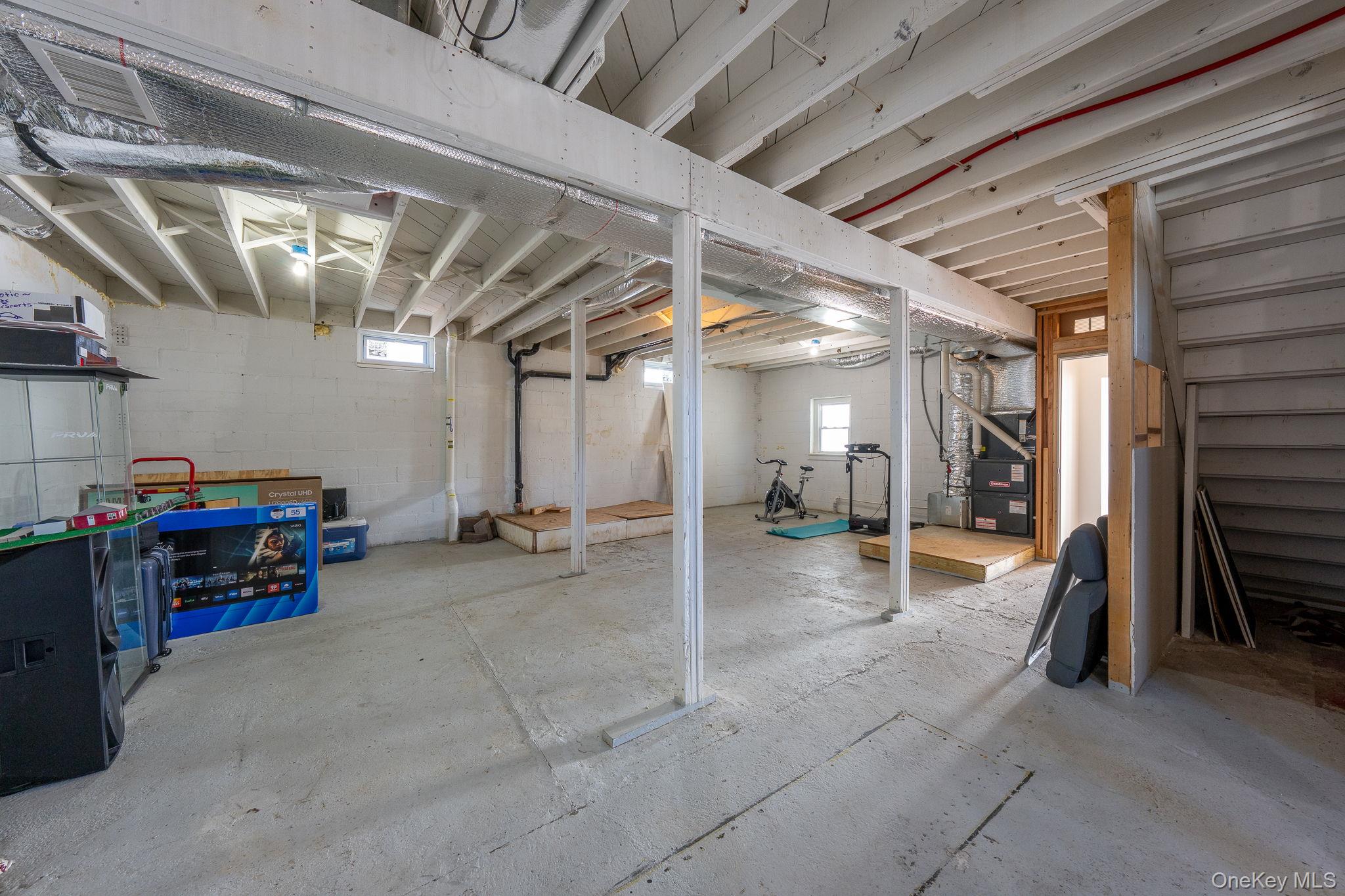 27 Walnut Street, New Windsor, NY 12553