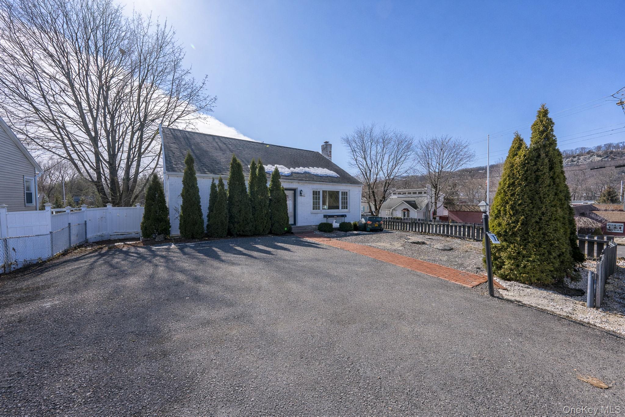 27 Walnut Street, New Windsor, NY 12553