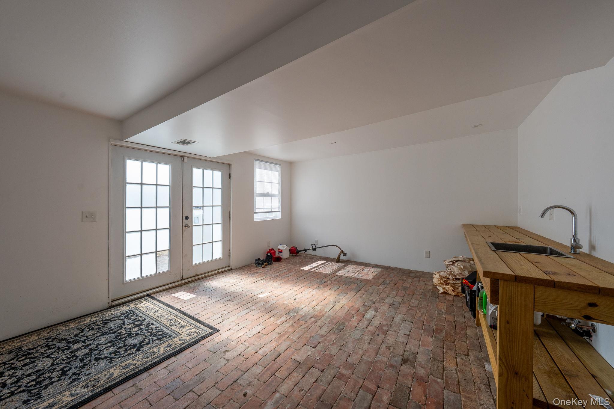 27 Walnut Street, New Windsor, NY 12553