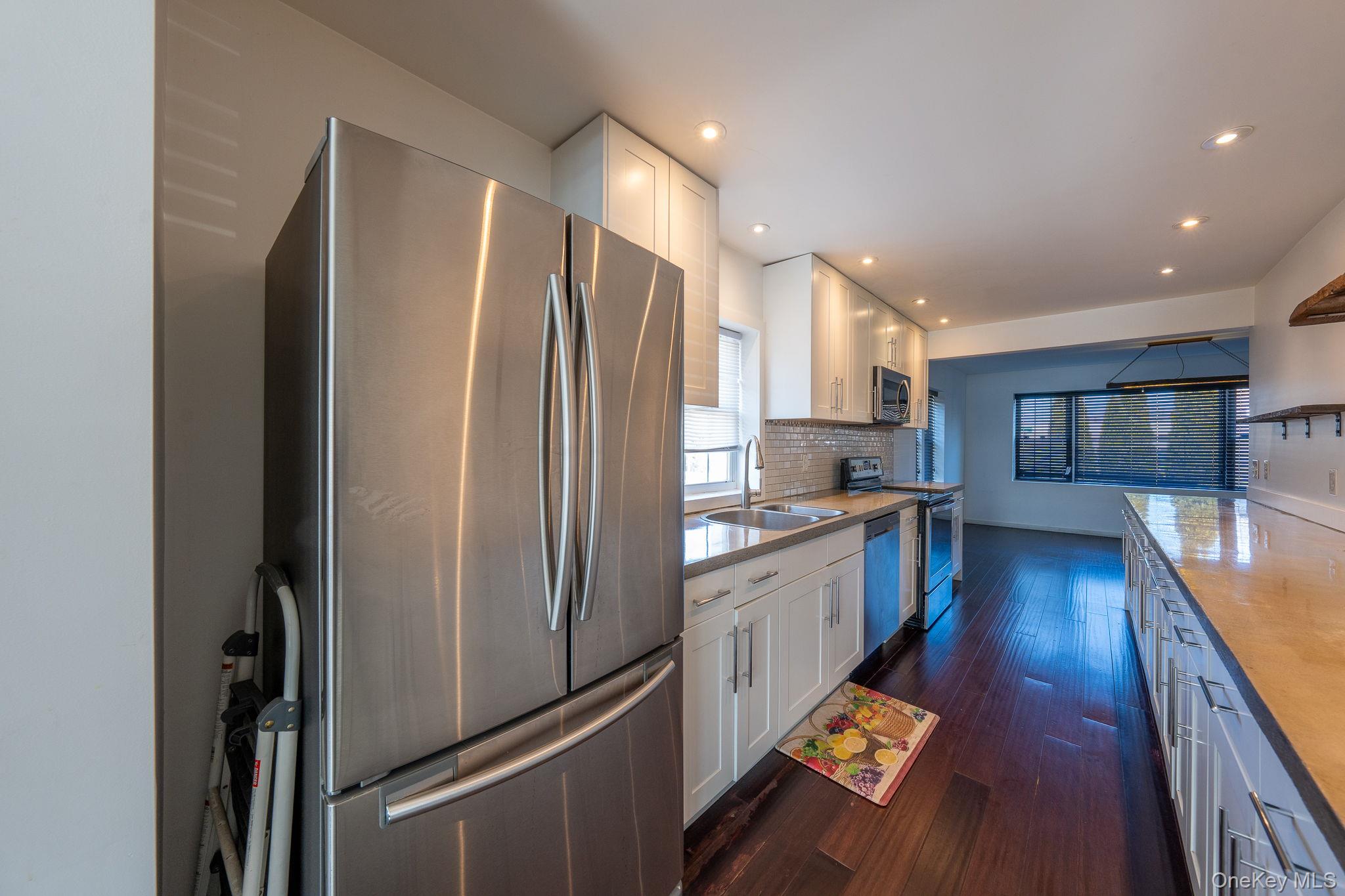 27 Walnut Street, New Windsor, NY 12553