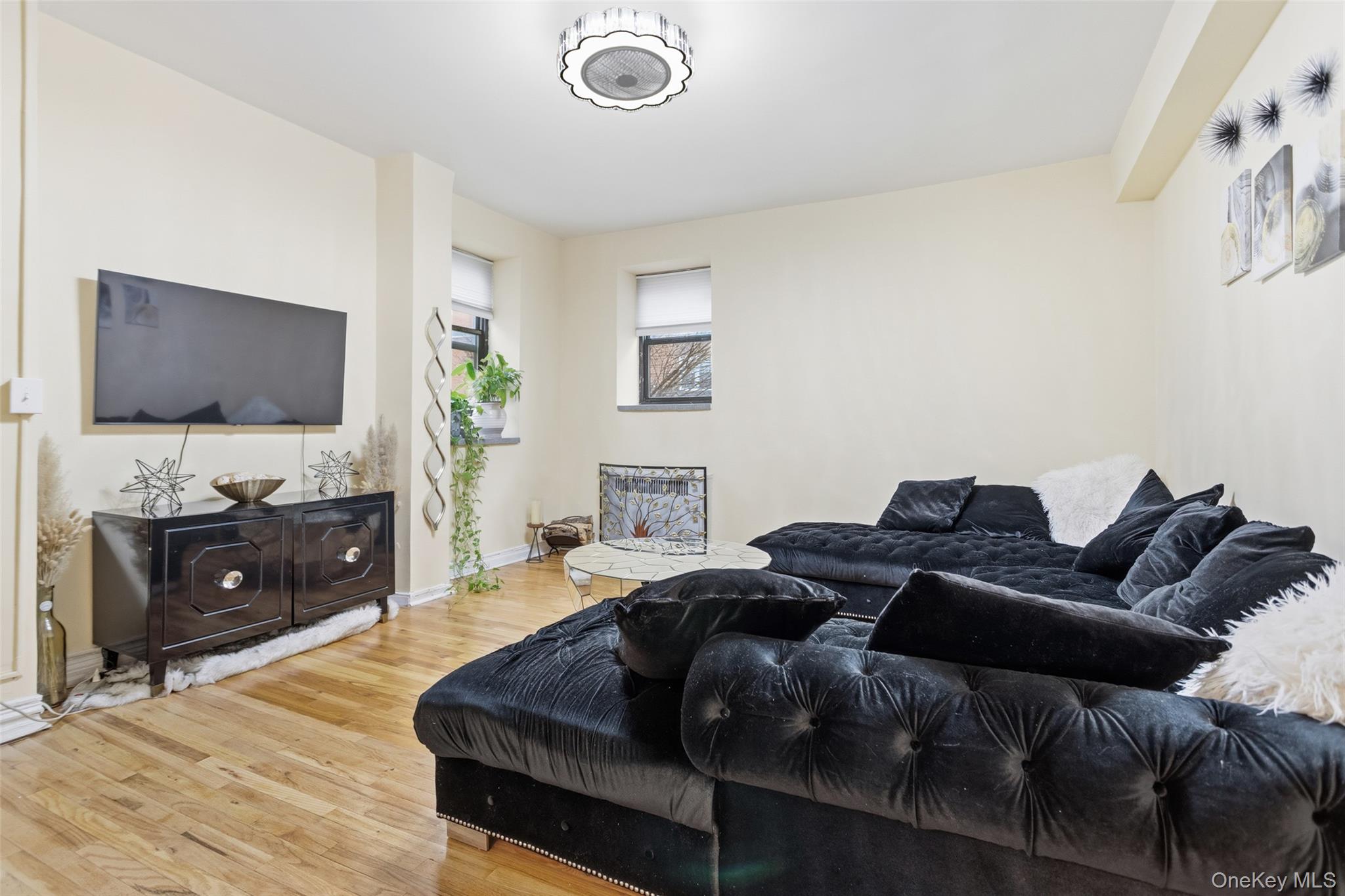 30 Clinton Place # LB, New Rochelle, NY 10801