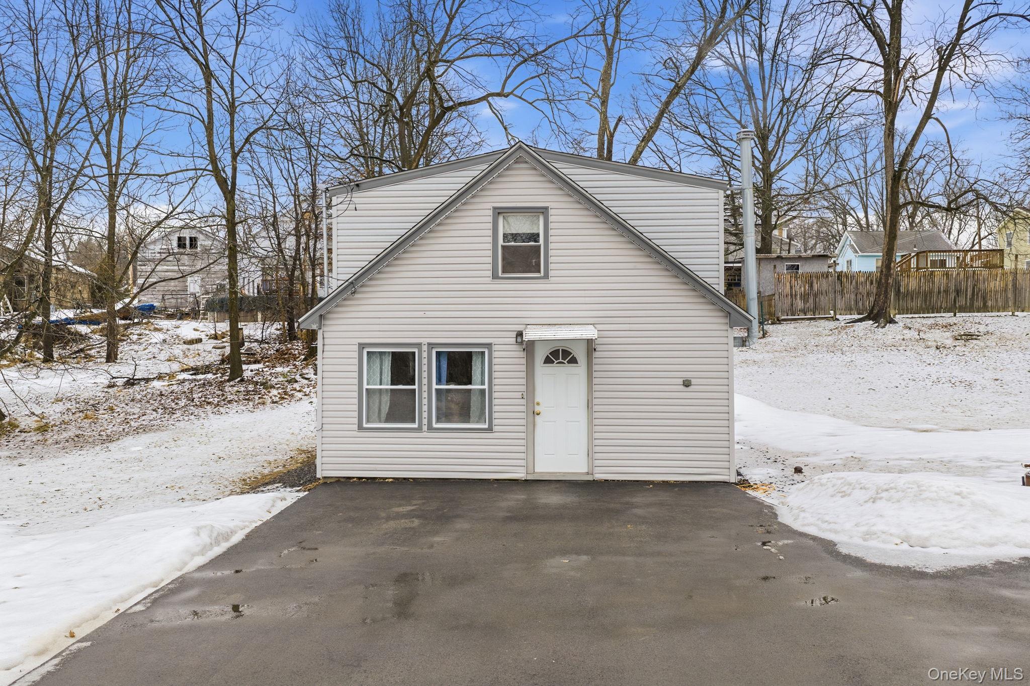 331 Highland Ave Extension, Middletown, NY 10940