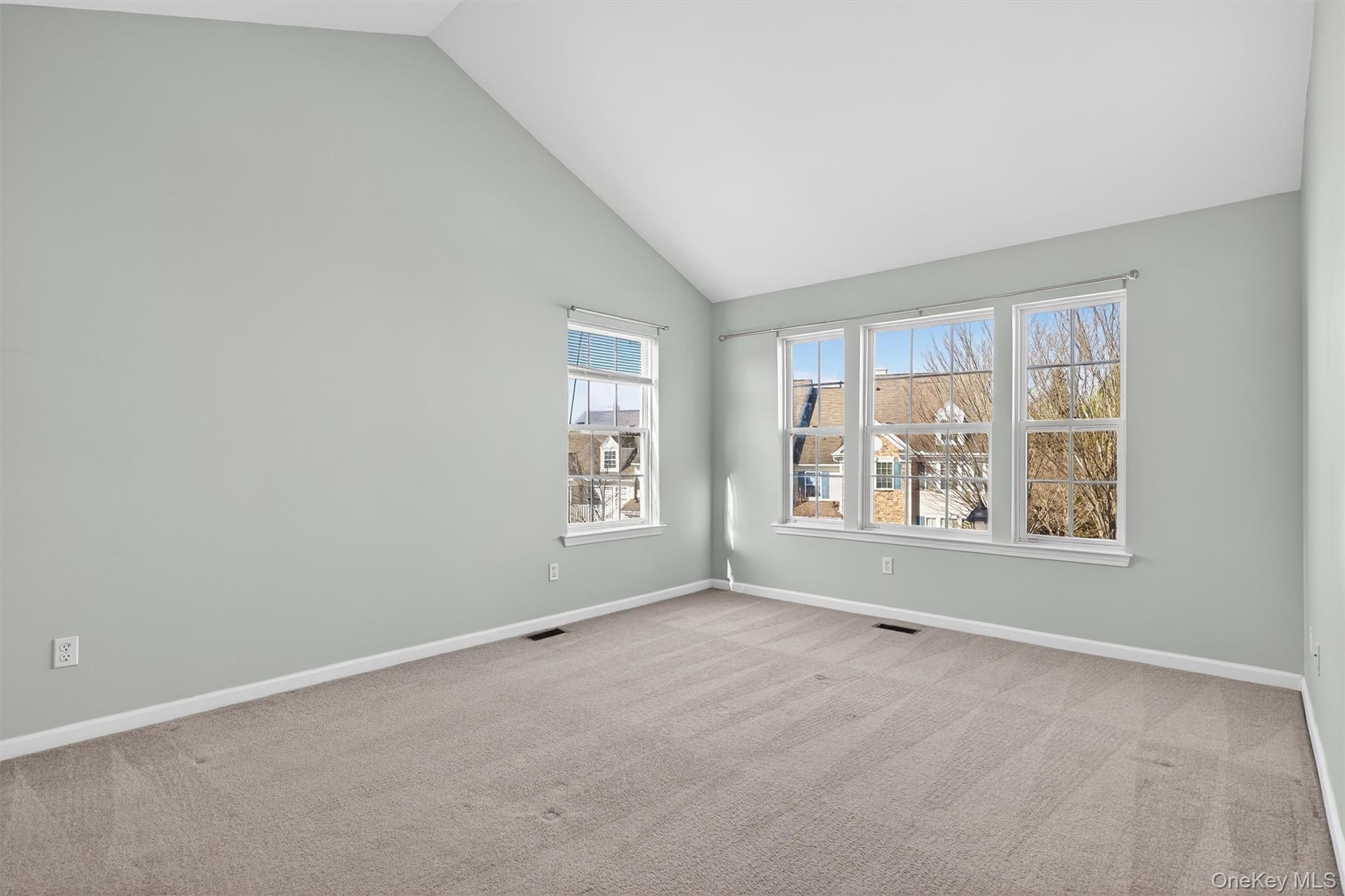 83 Barr Lane, Monroe, NY 10950