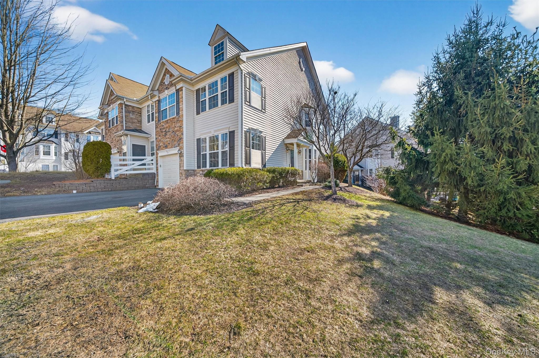 83 Barr Lane, Monroe, NY 10950