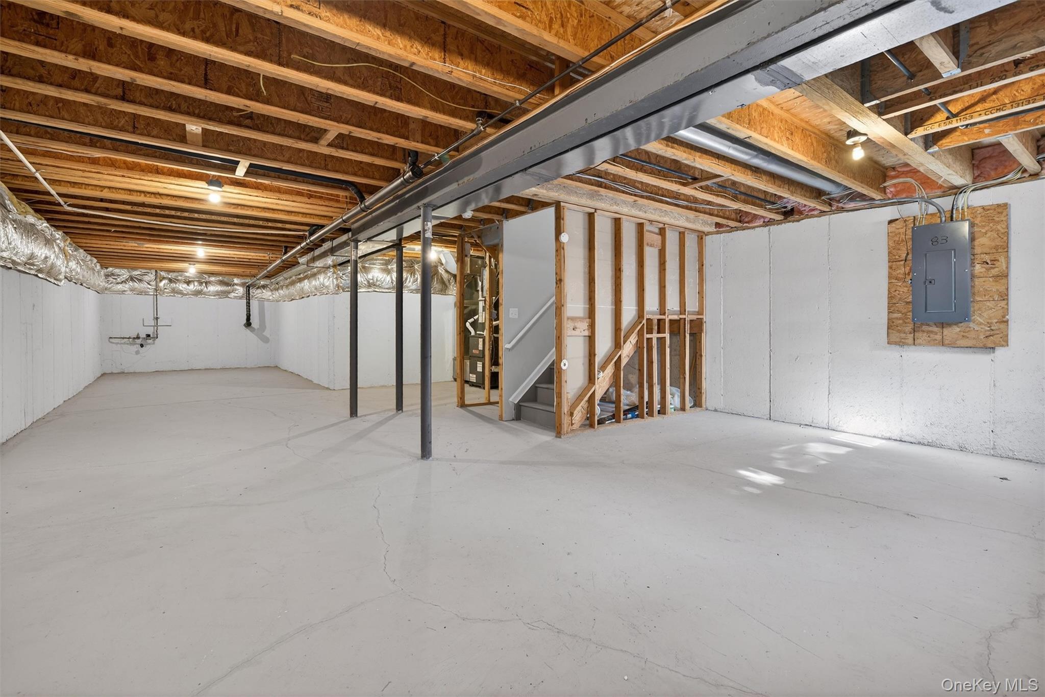 83 Barr Lane, Monroe, NY 10950