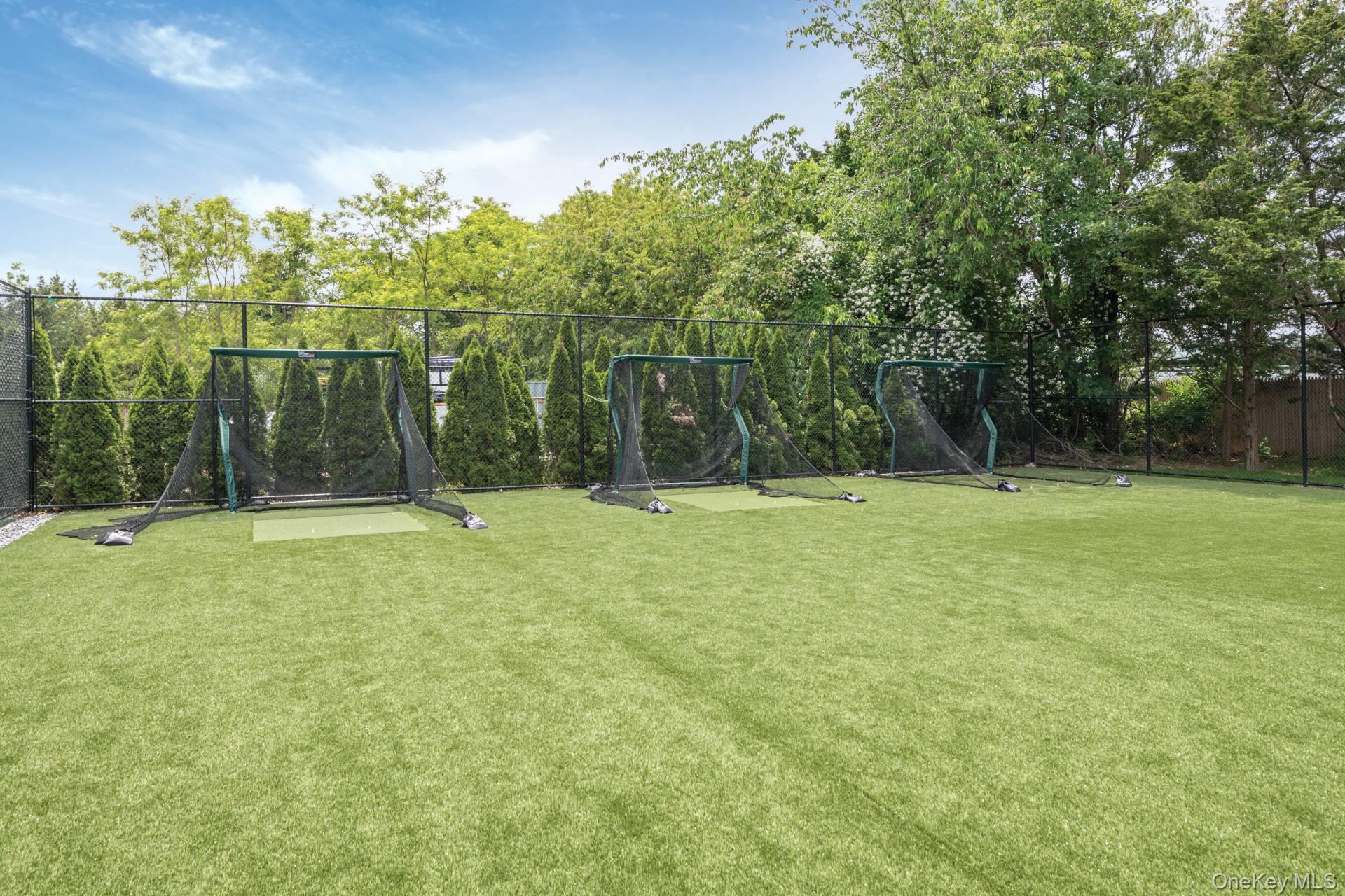 50 Hubbard Lane # 122, Southampton, NY 11968