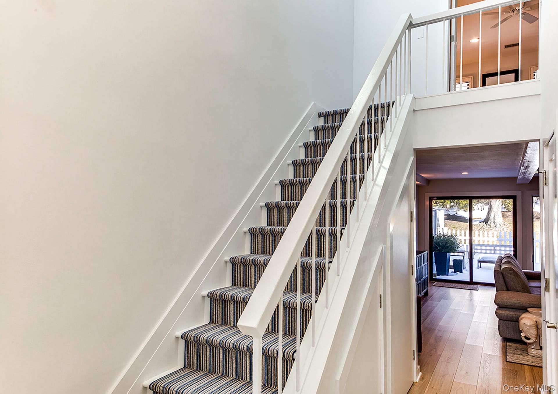 50 Hubbard Lane # 122, Southampton, NY 11968