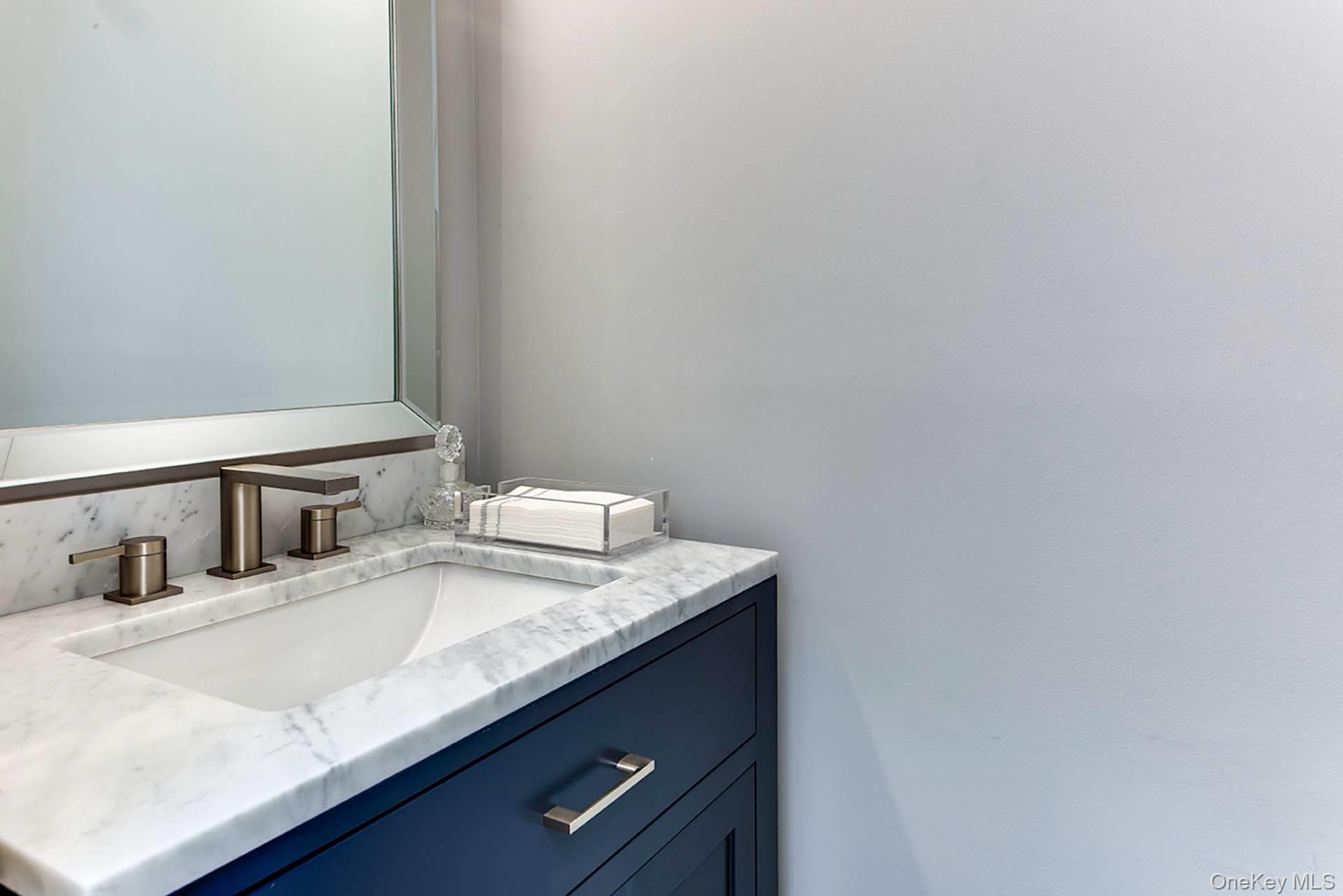 50 Hubbard Lane # 122, Southampton, NY 11968