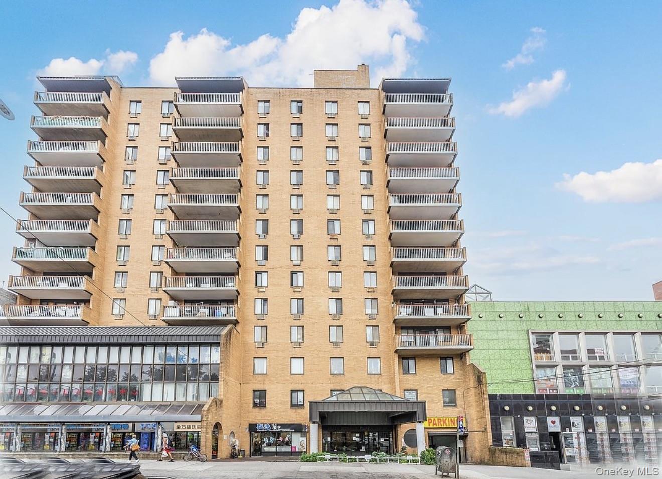 133-36 41st Road # 8F, Flushing, NY 11355