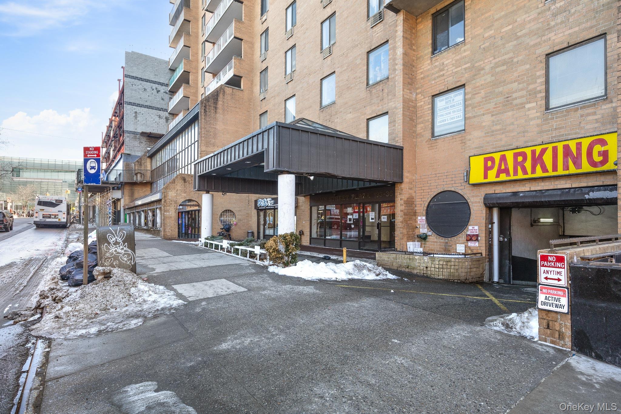 133-36 41st Road # 8F, Flushing, NY 11355