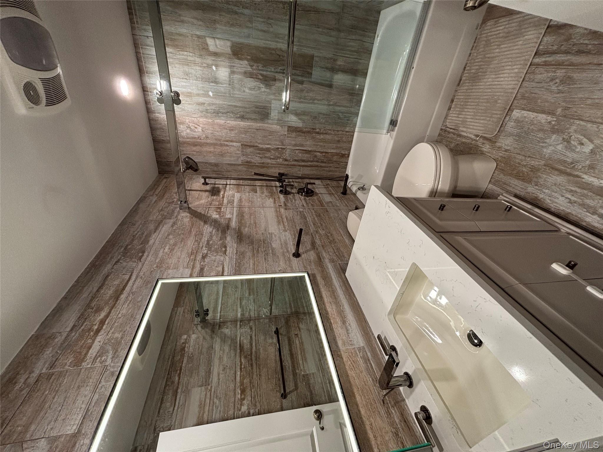 100 Cuttermill Road # 1B, Great Neck, NY 11021