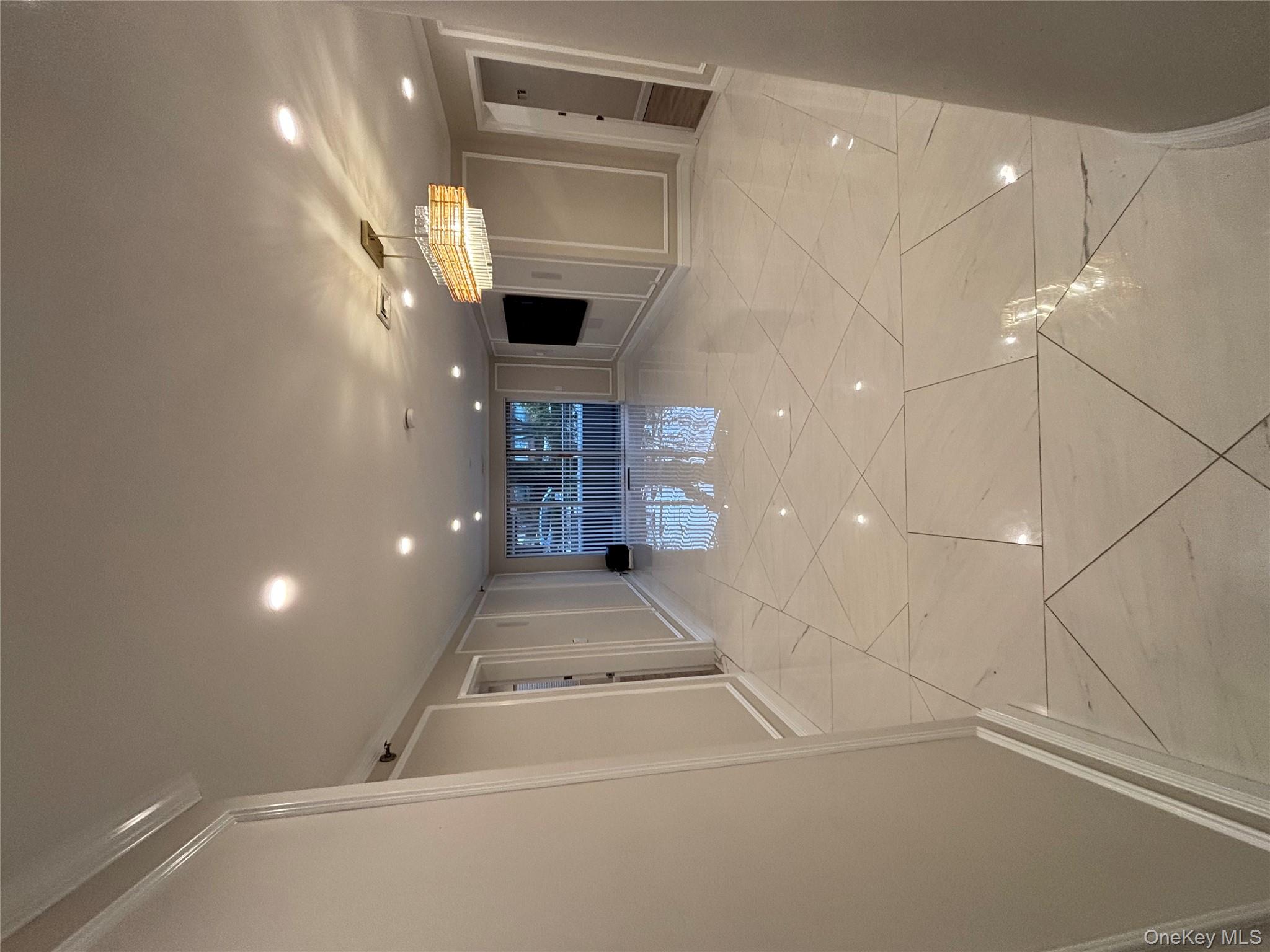 100 Cuttermill Road # 1B, Great Neck, NY 11021