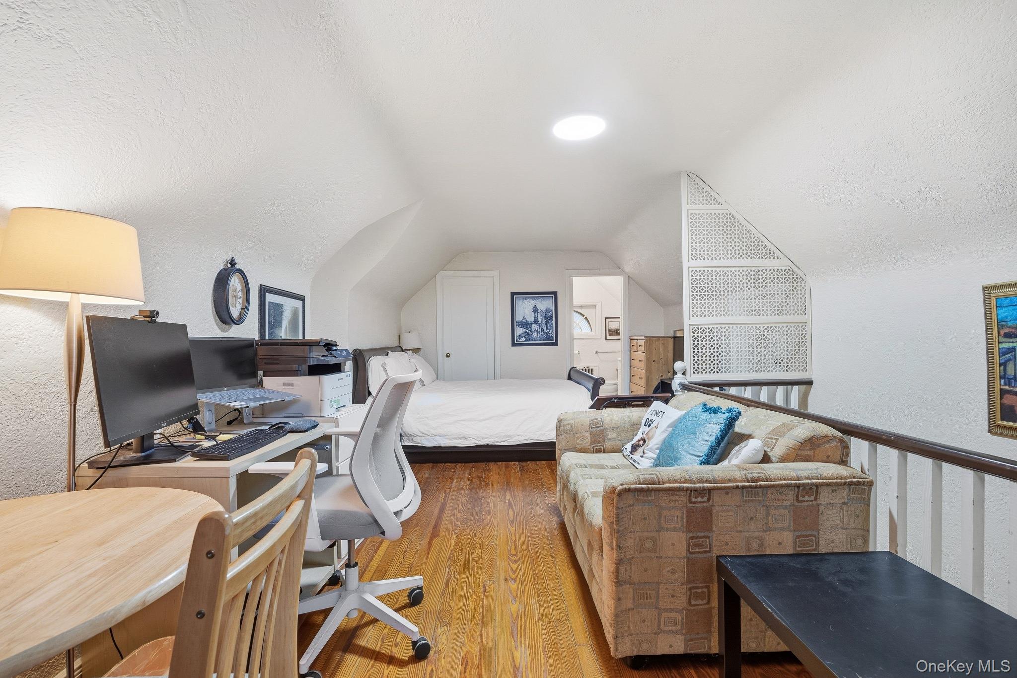 53 Somerset Drive S, Great Neck, NY 11020