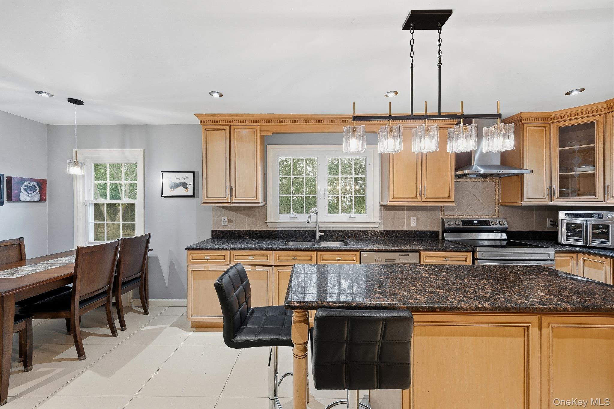 53 Somerset Drive S, Great Neck, NY 11020