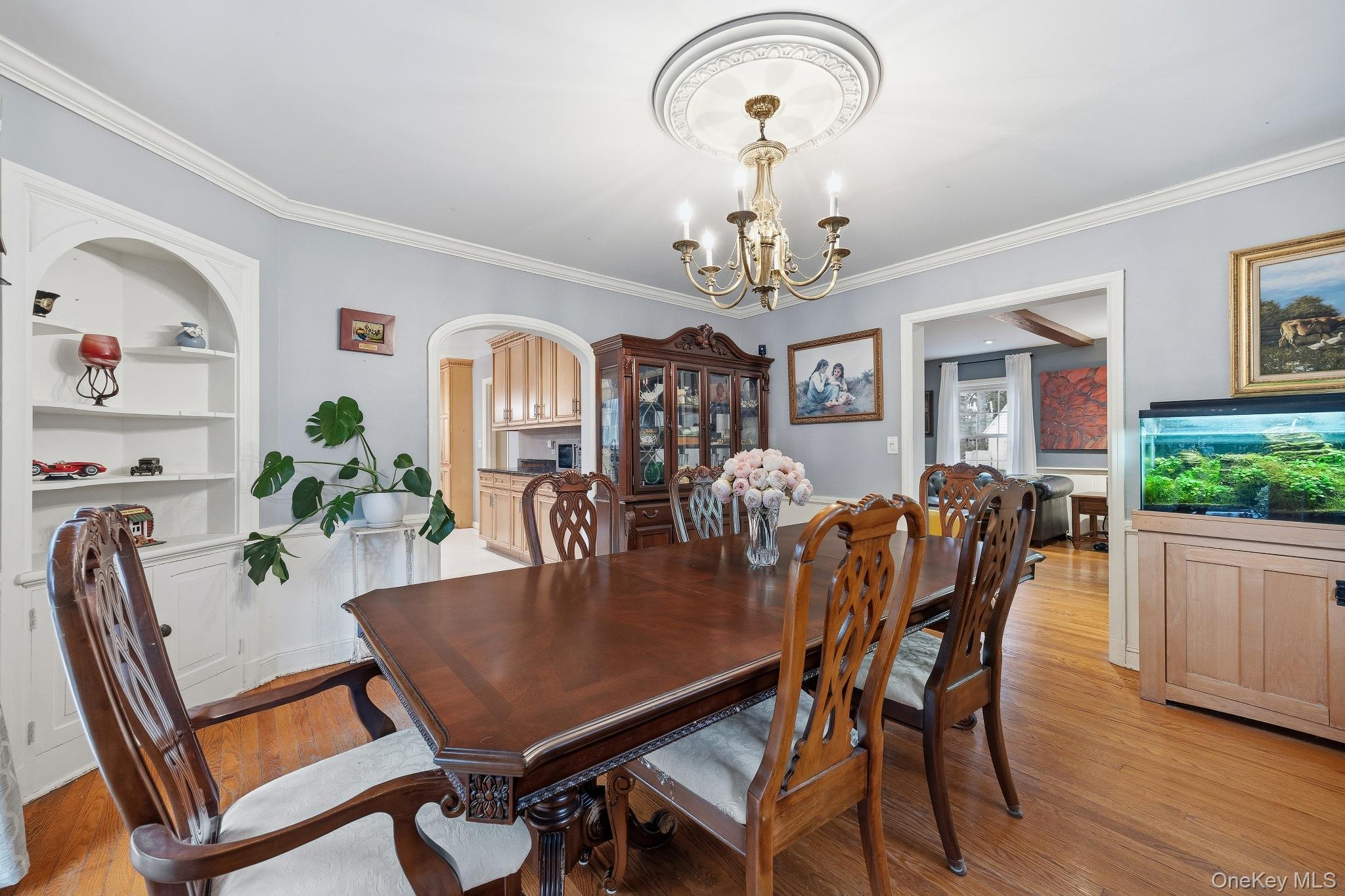 53 Somerset Drive S, Great Neck, NY 11020