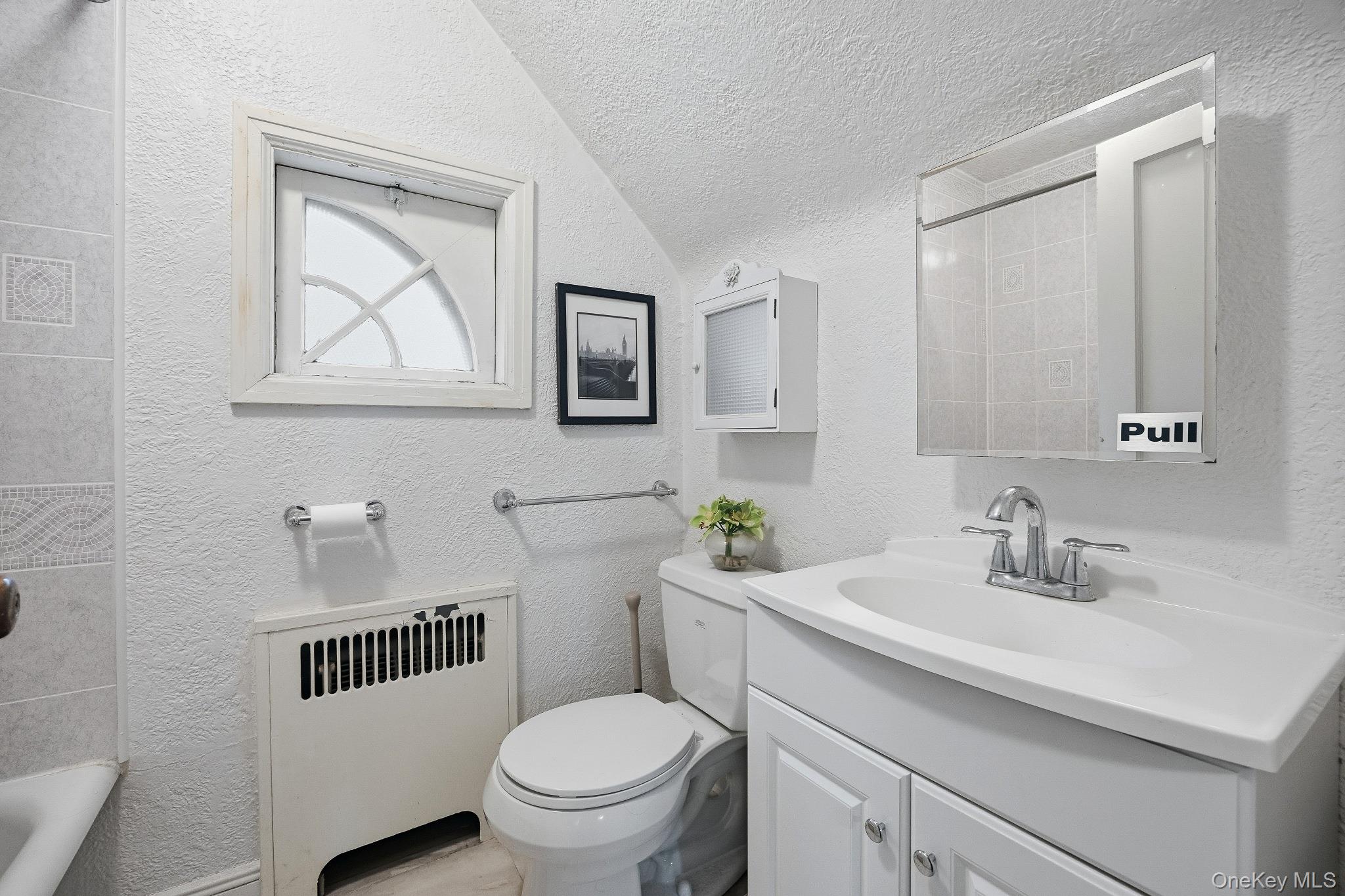 53 Somerset Drive S, Great Neck, NY 11020