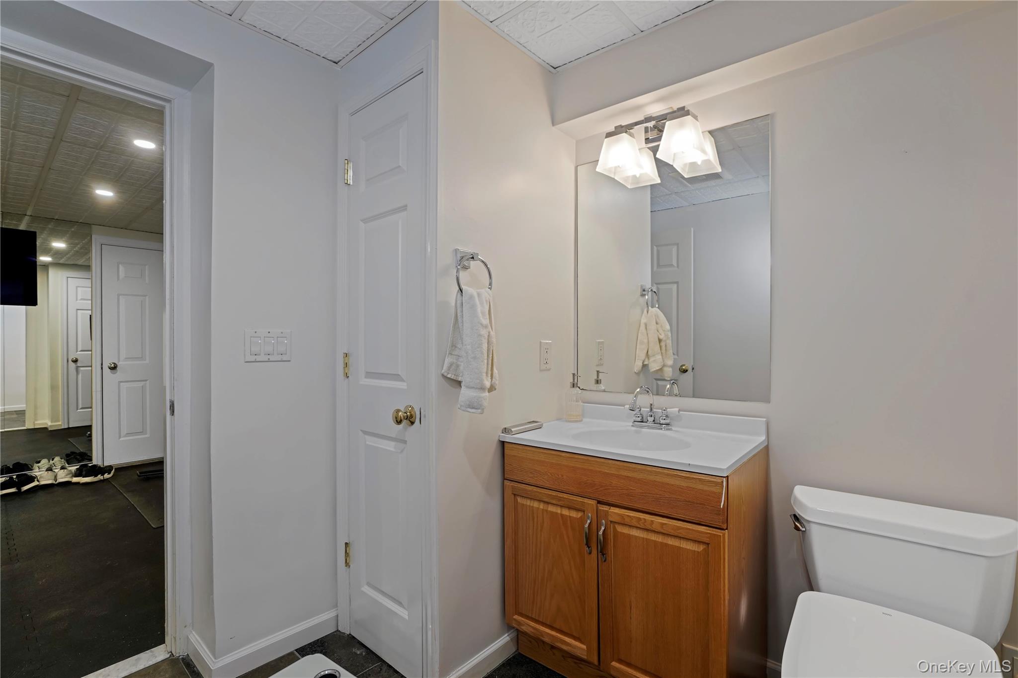 650 Ely Avenue, Pelham, NY 10803