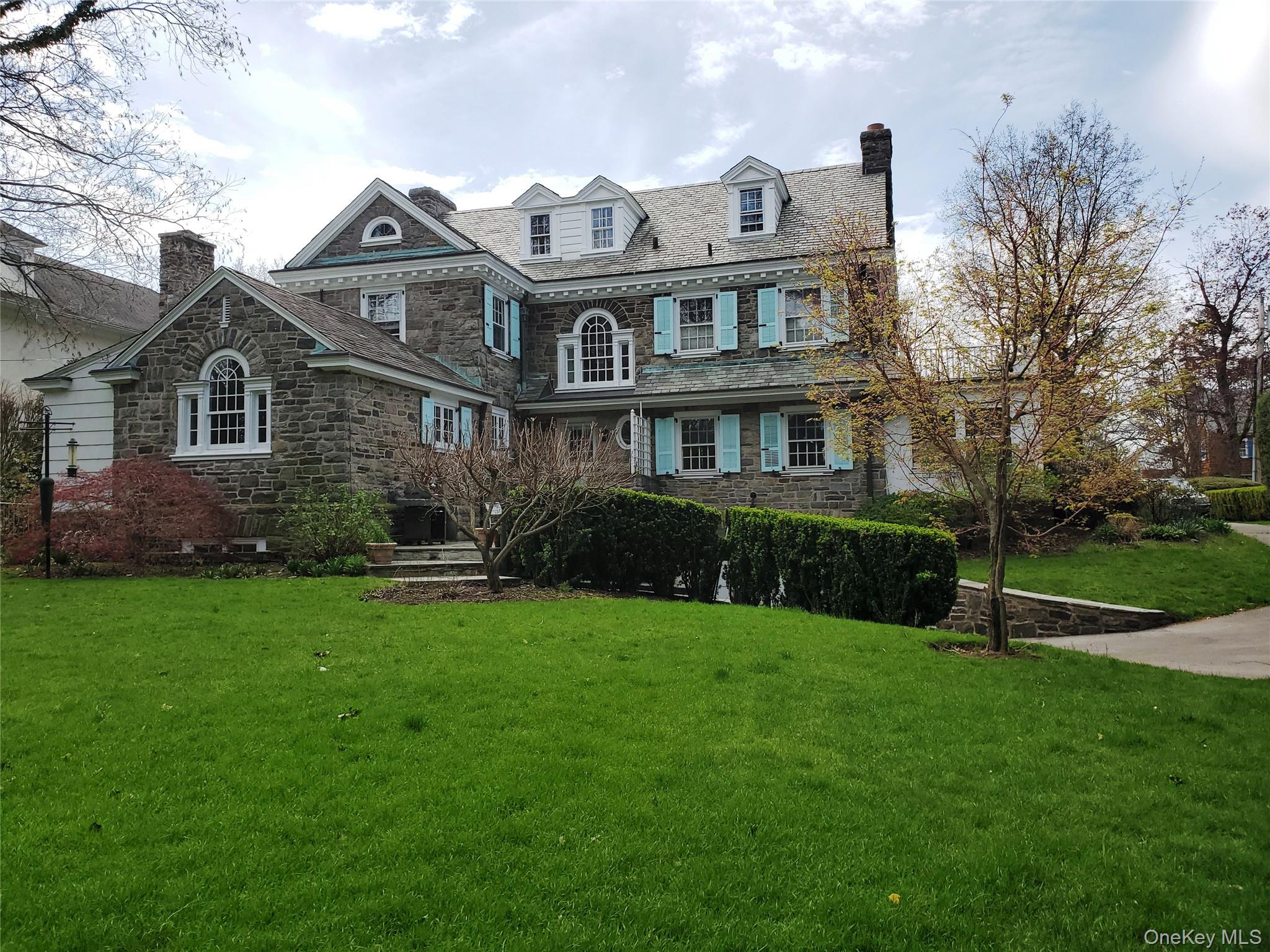 650 Ely Avenue, Pelham, NY 10803