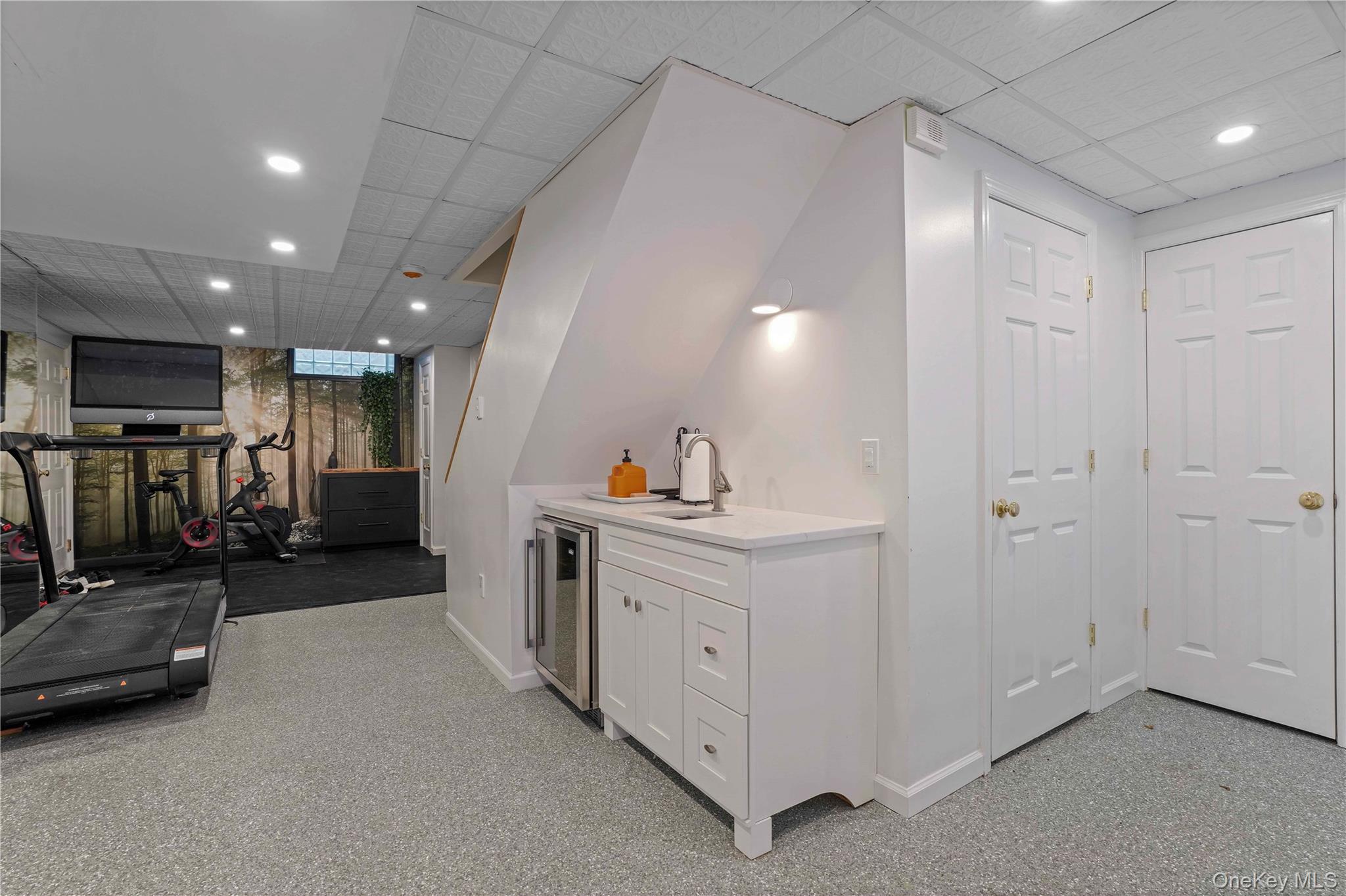 650 Ely Avenue, Pelham, NY 10803