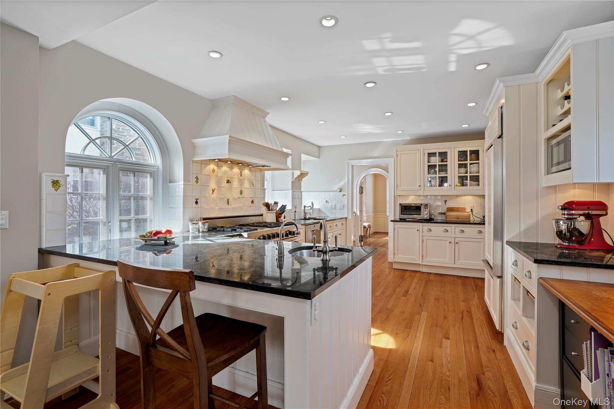 650 Ely Avenue, Pelham, NY 10803