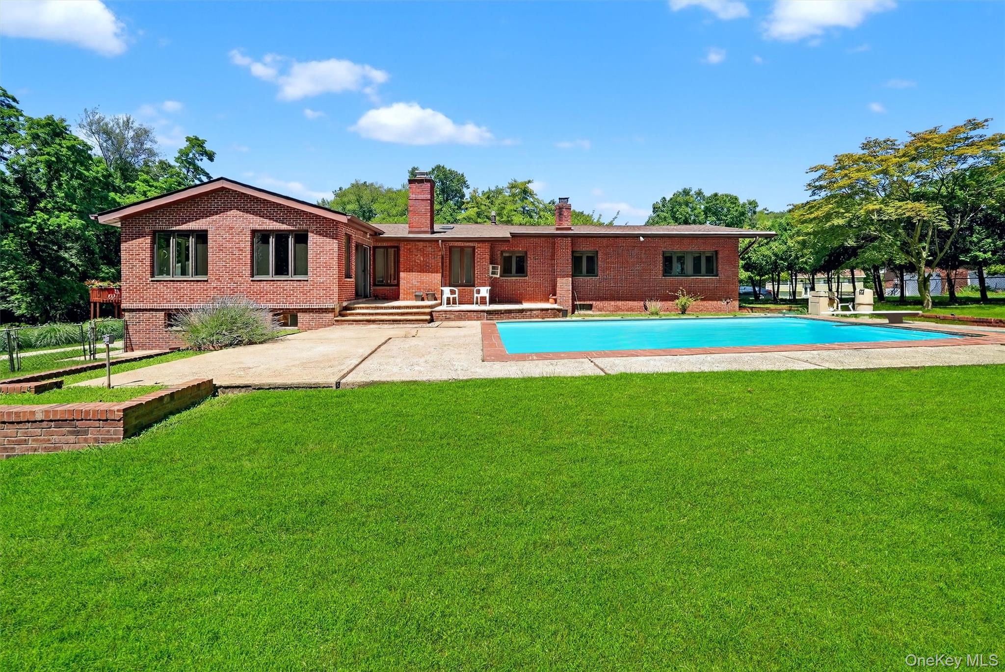 10 Wesley Court, Congers, NY 10920