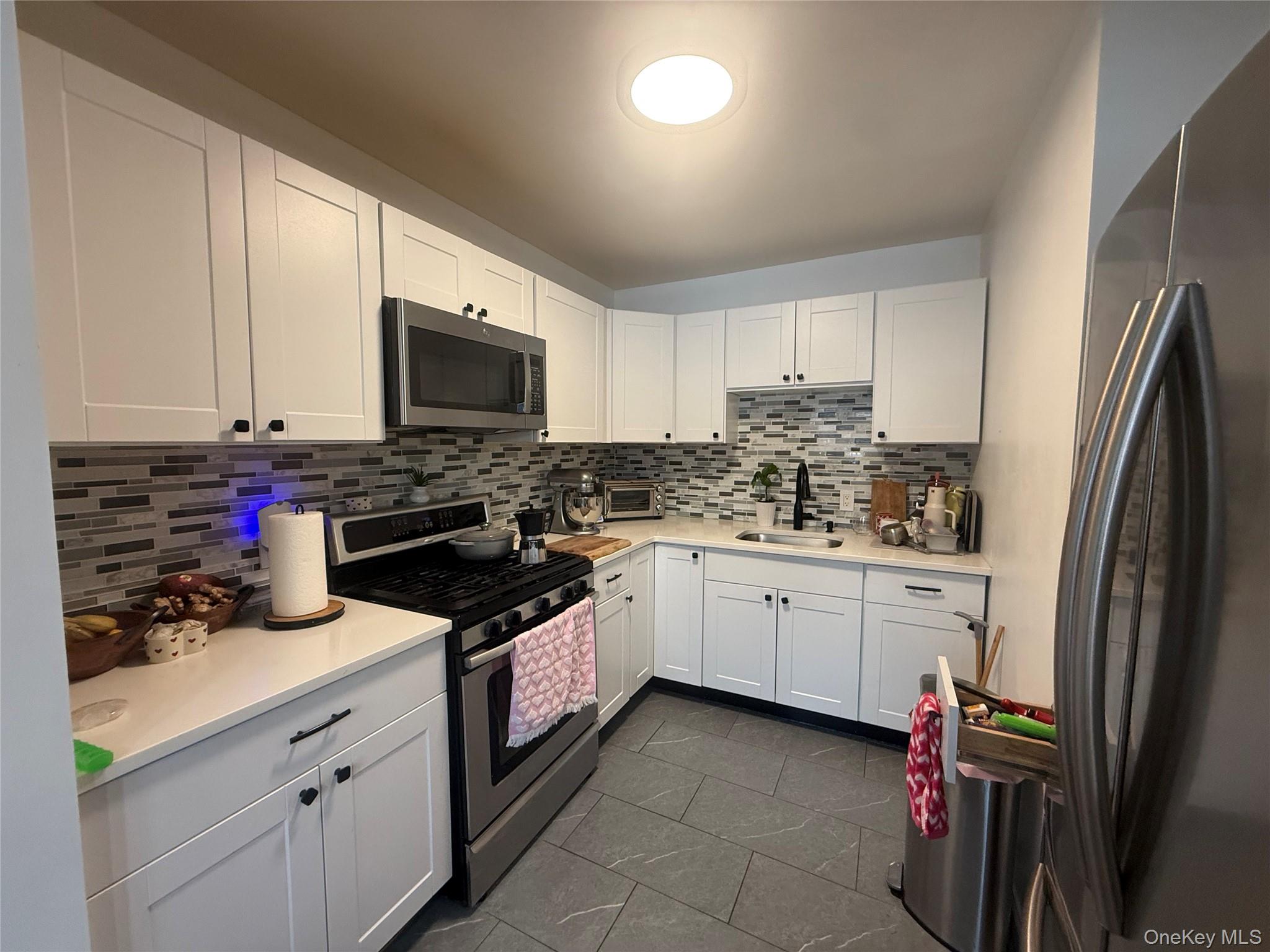 2171 Arthur Avenue, Bronx, NY 10457