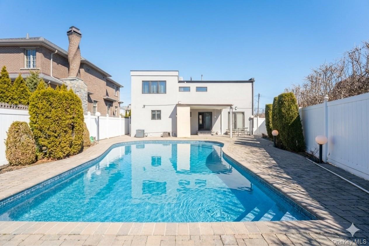 14962 Powells Cove Boulevard, Whitestone, NY 11357