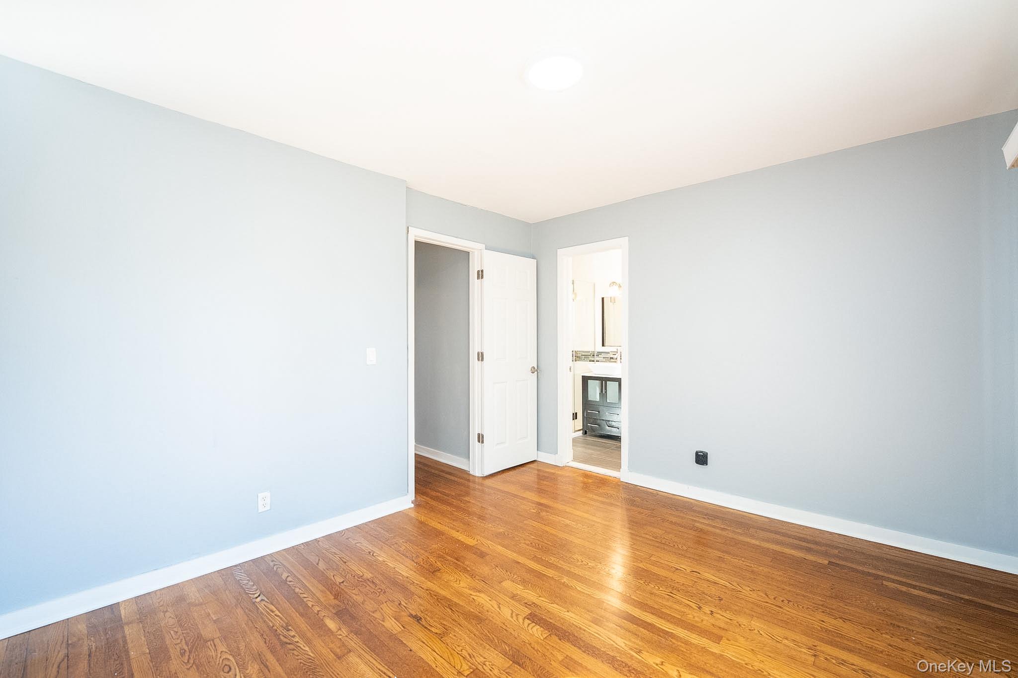 14962 Powells Cove Boulevard, Whitestone, NY 11357