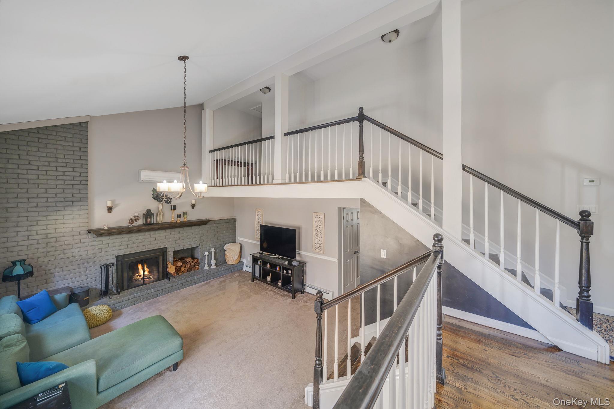 17 Rolling Hills Drive, Ridge, NY 11961