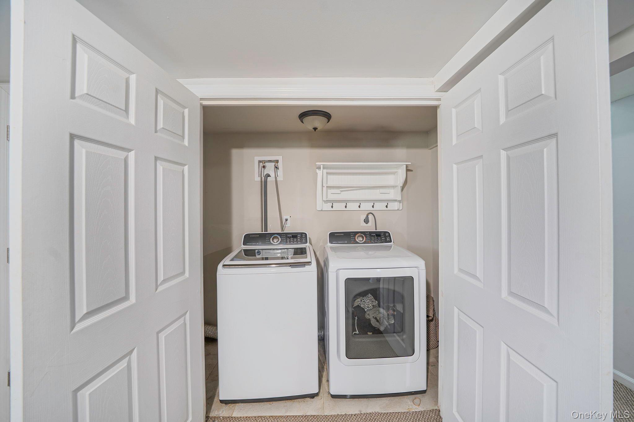 17 Rolling Hills Drive, Ridge, NY 11961