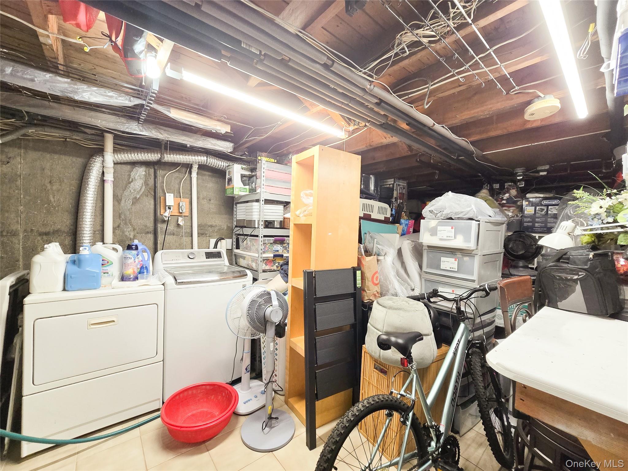 24 Edna Drive, Syosset, NY 11791