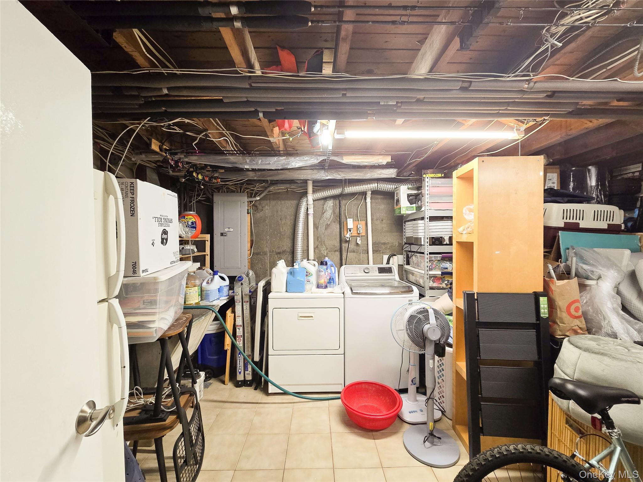 24 Edna Drive, Syosset, NY 11791