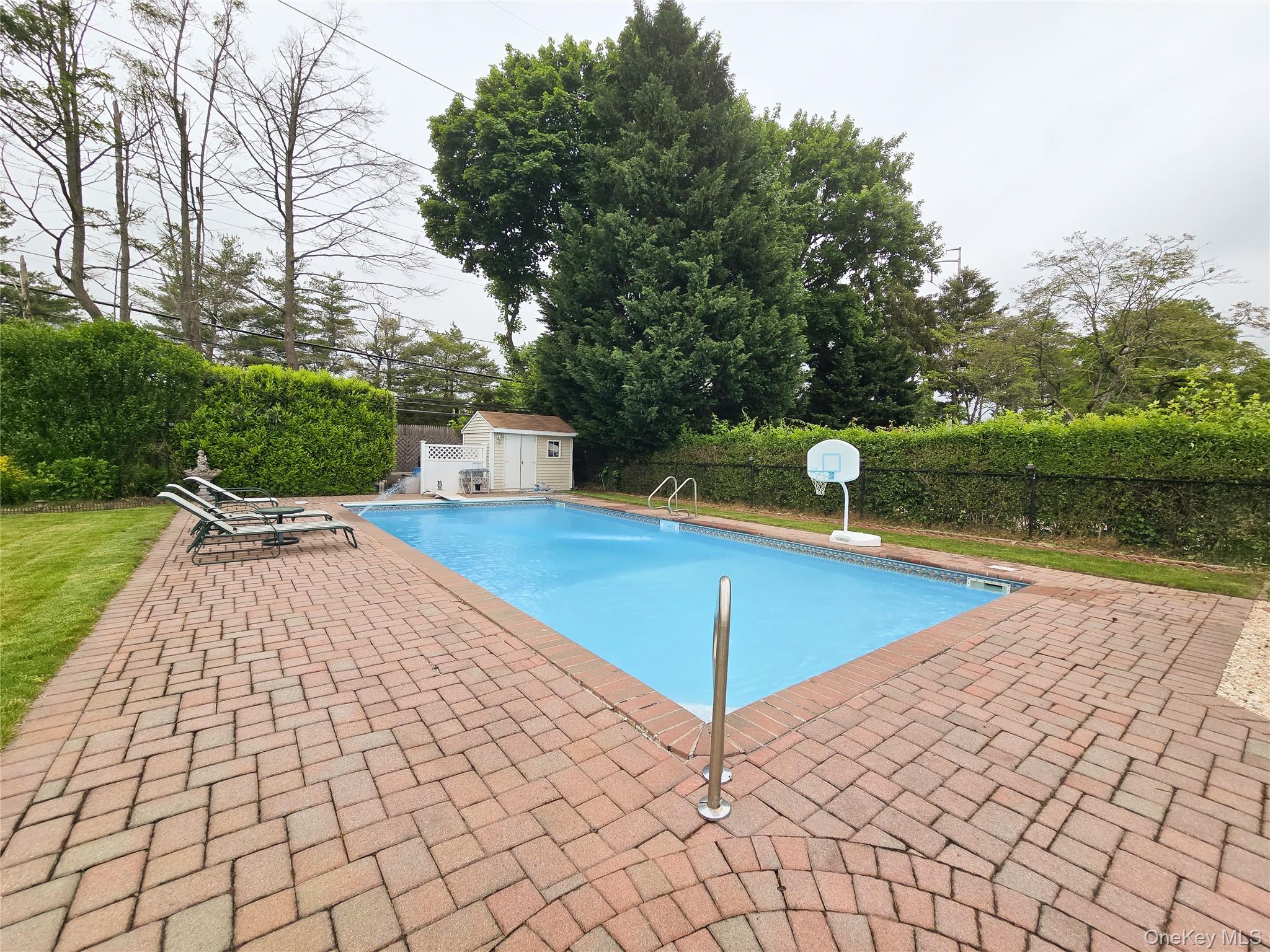 24 Edna Drive, Syosset, NY 11791