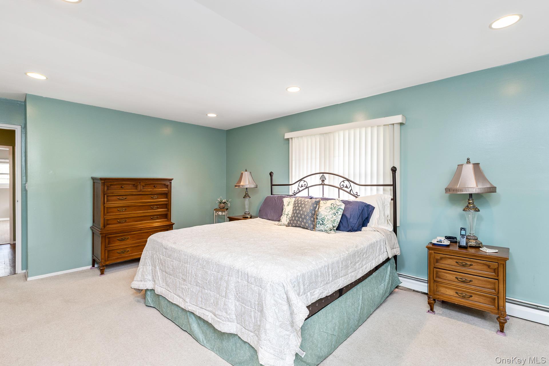 61 Hurtin Boulevard, Smithtown, NY 11787