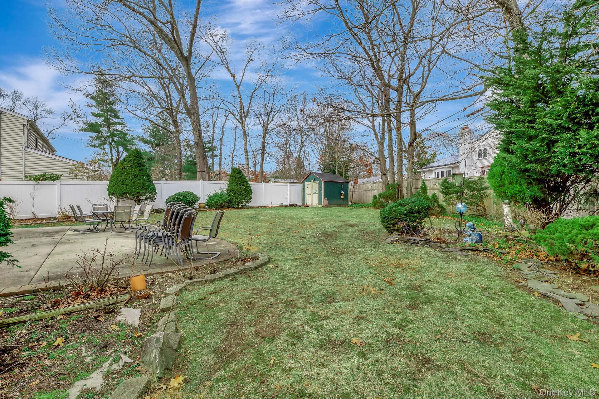 61 Hurtin Boulevard, Smithtown, NY 11787