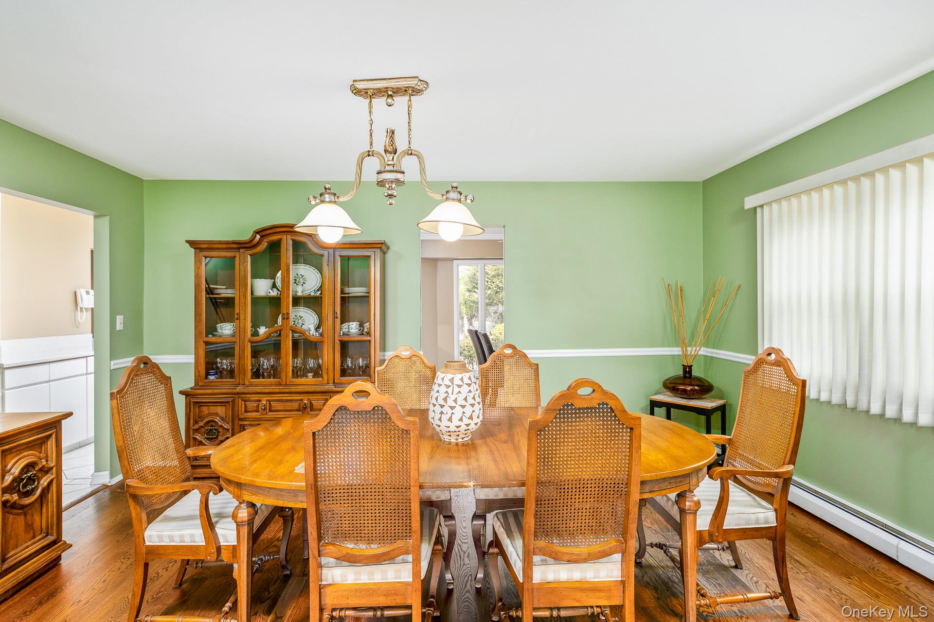 61 Hurtin Boulevard, Smithtown, NY 11787