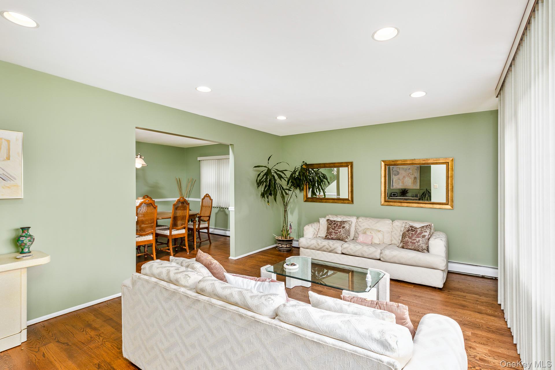 61 Hurtin Boulevard, Smithtown, NY 11787