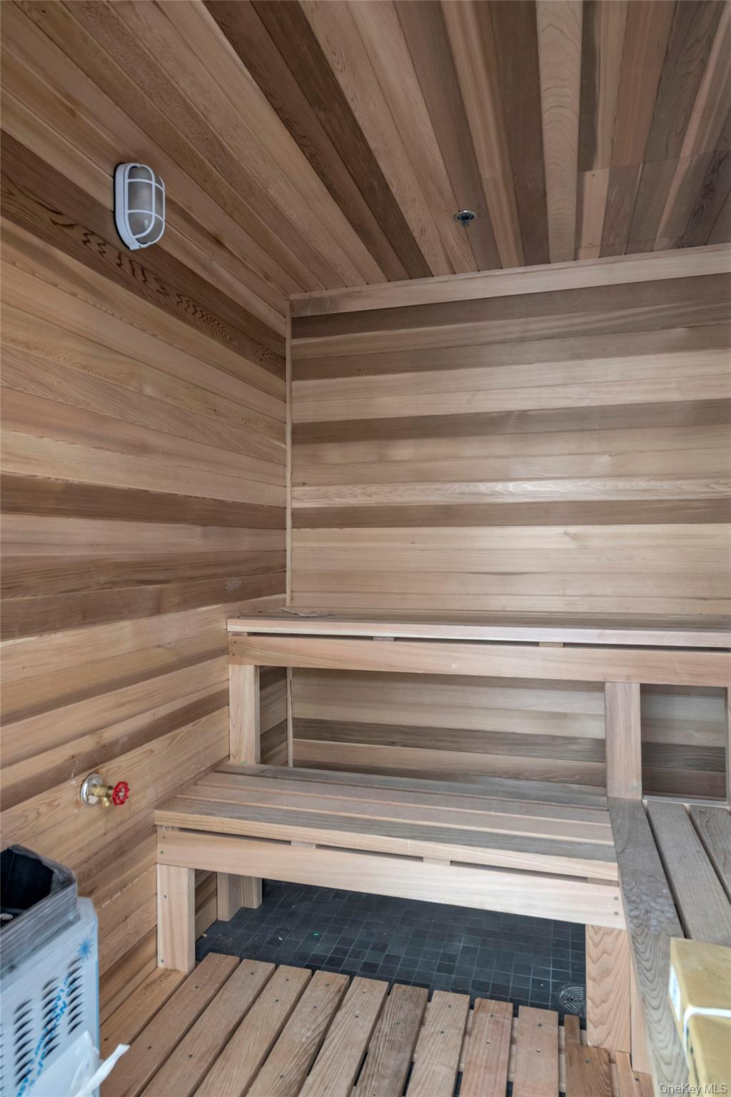 108 Middle Neck Road, Great Neck, NY 11021