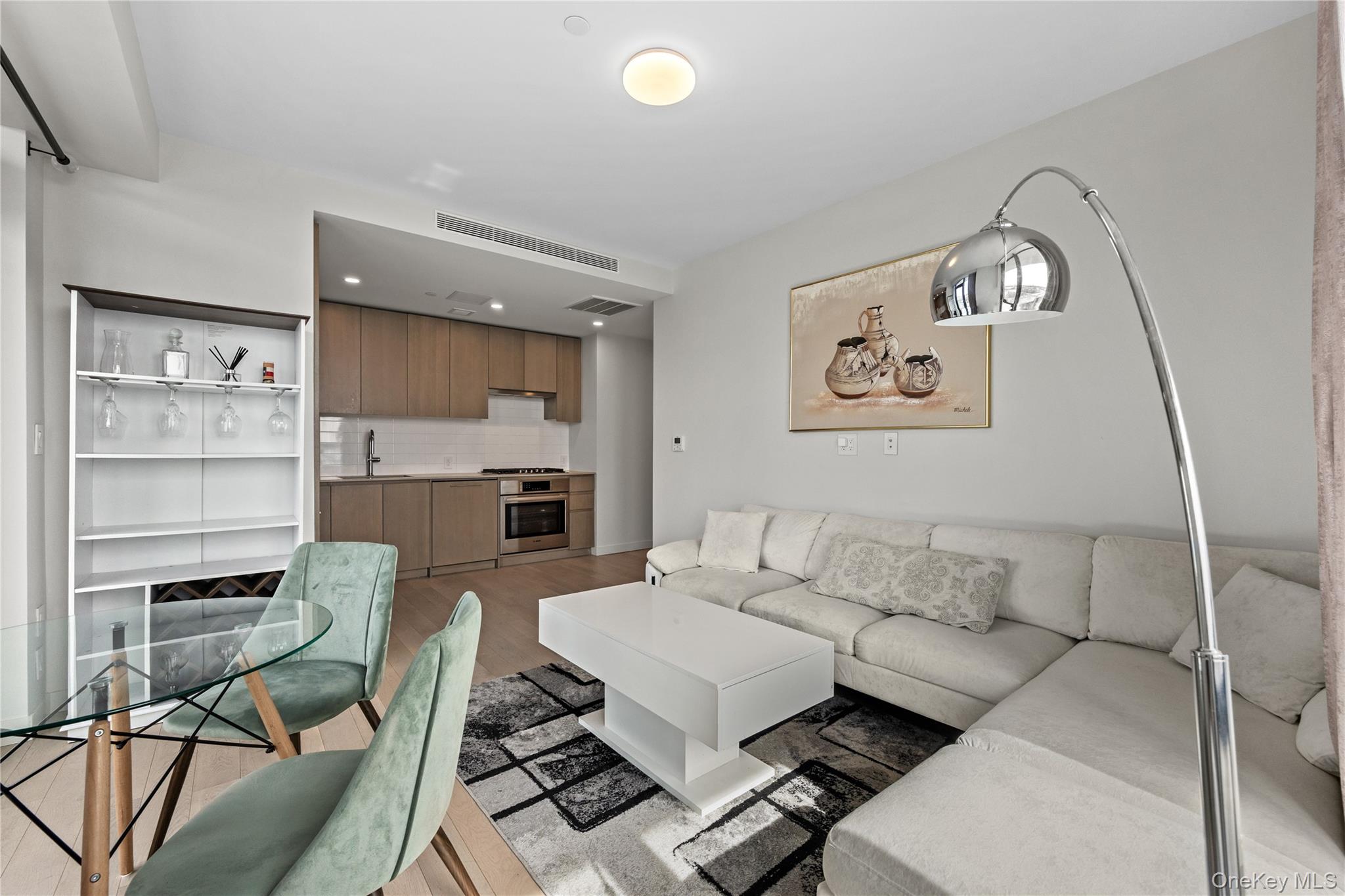 131-02A 40th Road # 9H, Flushing, NY 11354