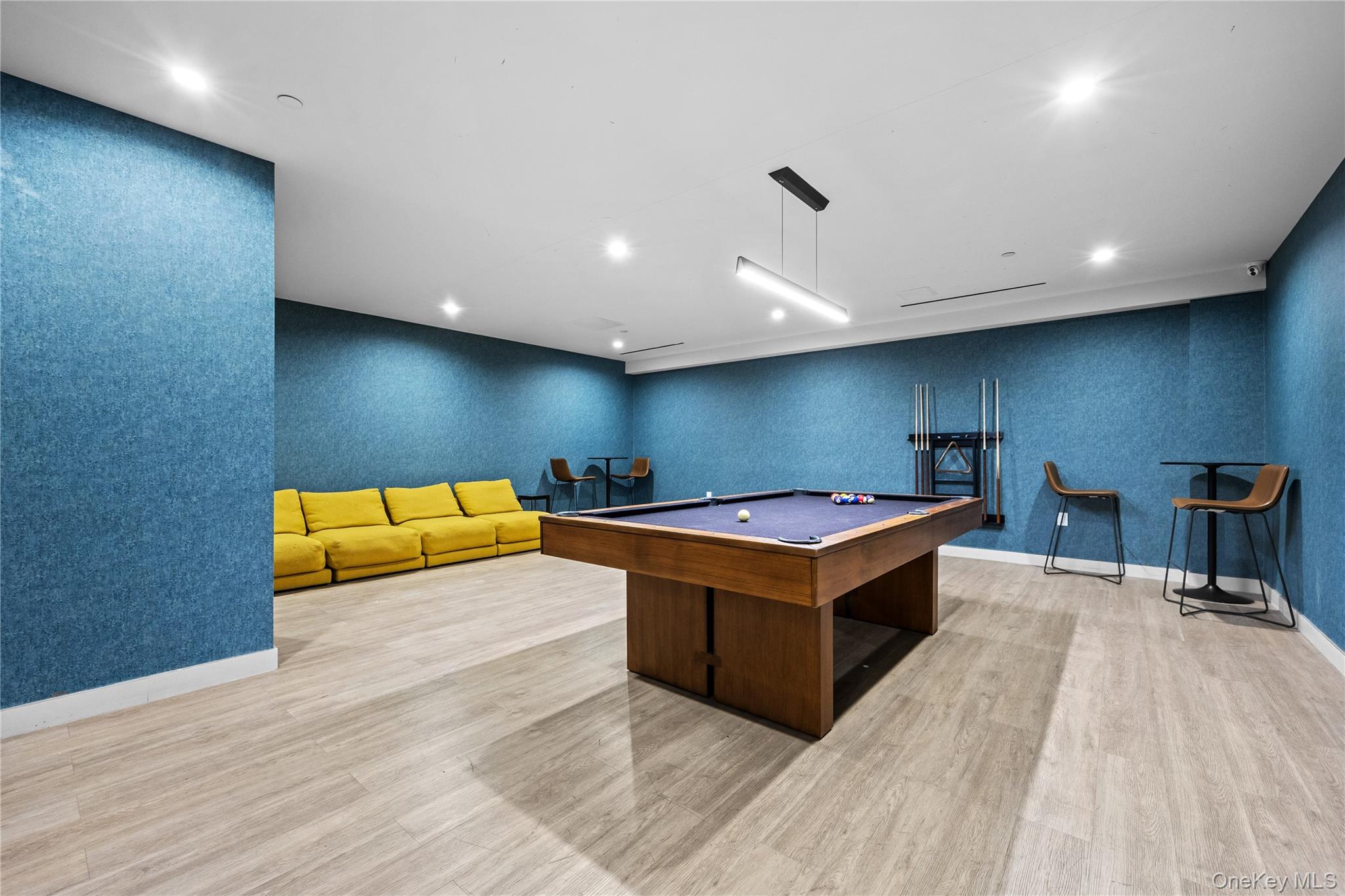 131-02A 40th Road # 9H, Flushing, NY 11354