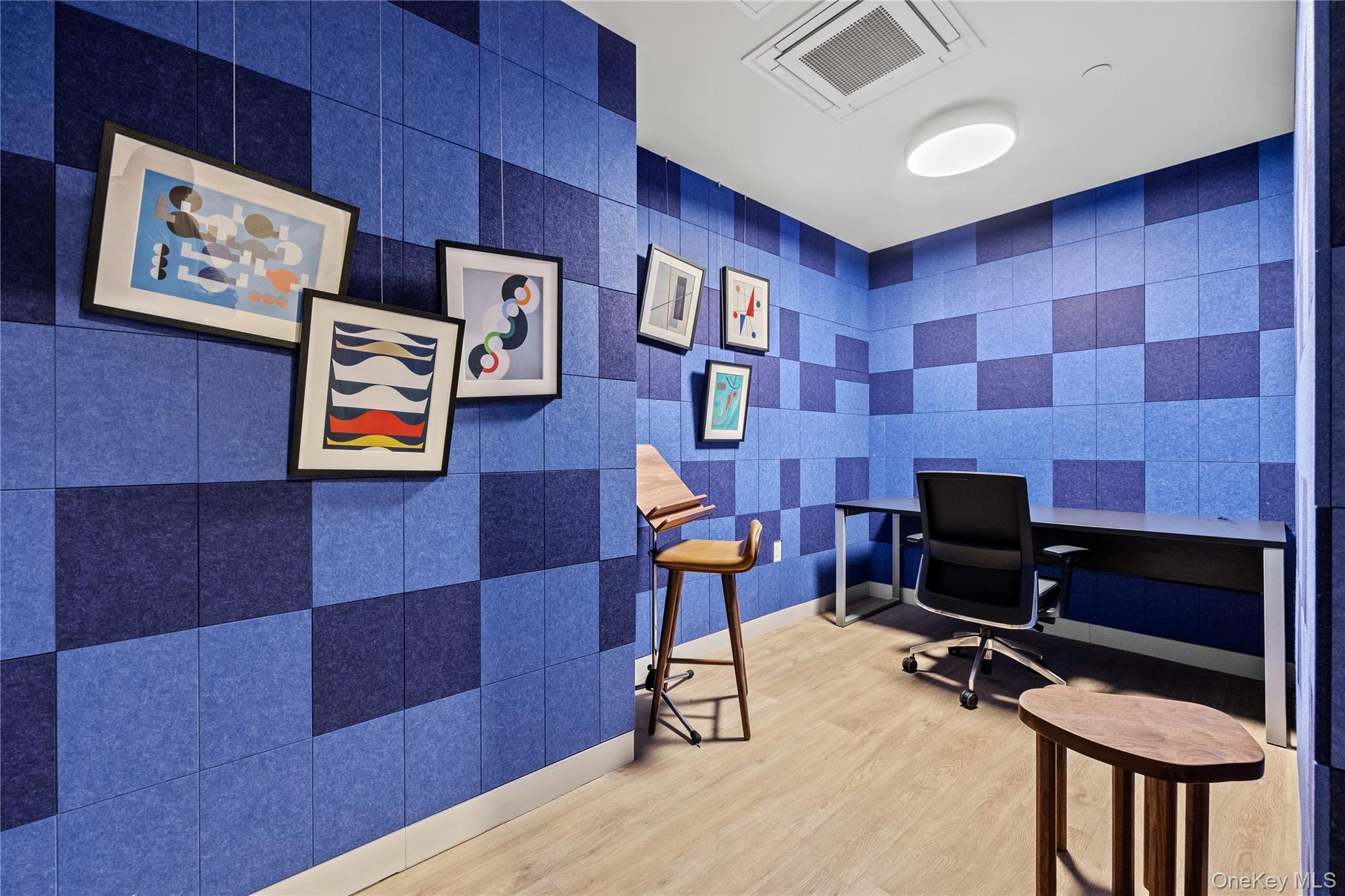 131-02A 40th Road # 9H, Flushing, NY 11354