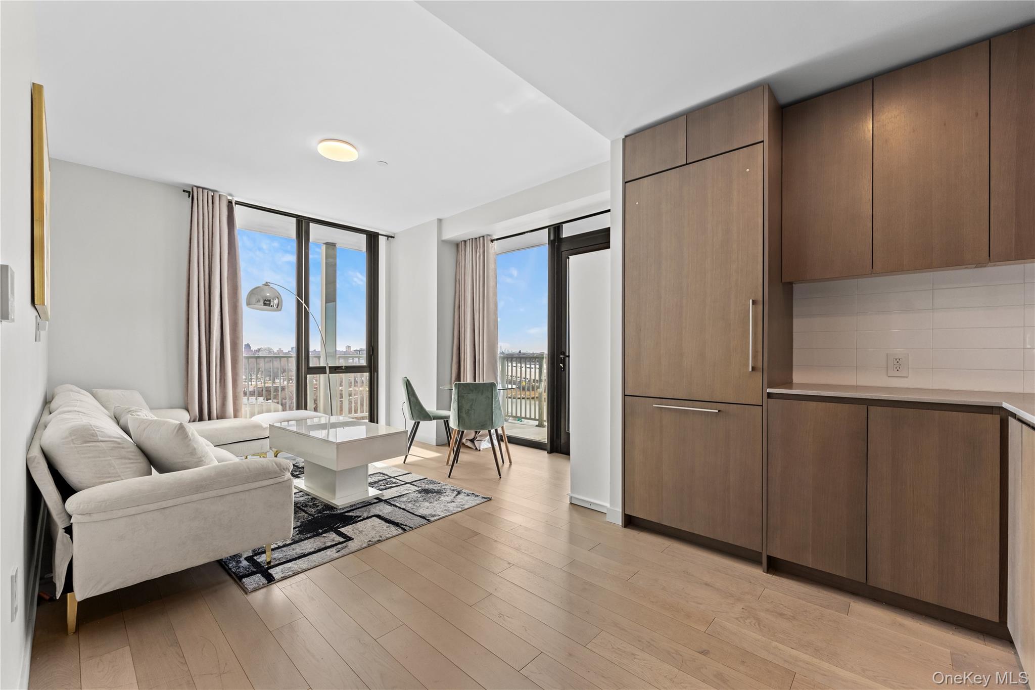 131-02A 40th Road # 9H, Flushing, NY 11354