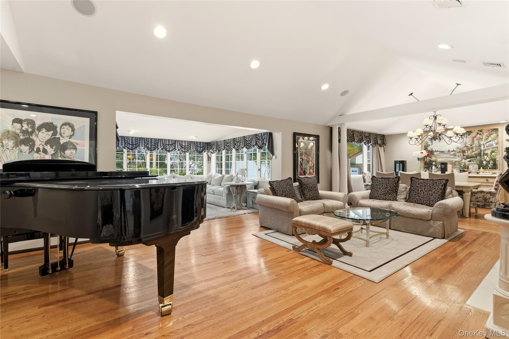 1017 Friendly Road, Upper Brookville, NY 11771