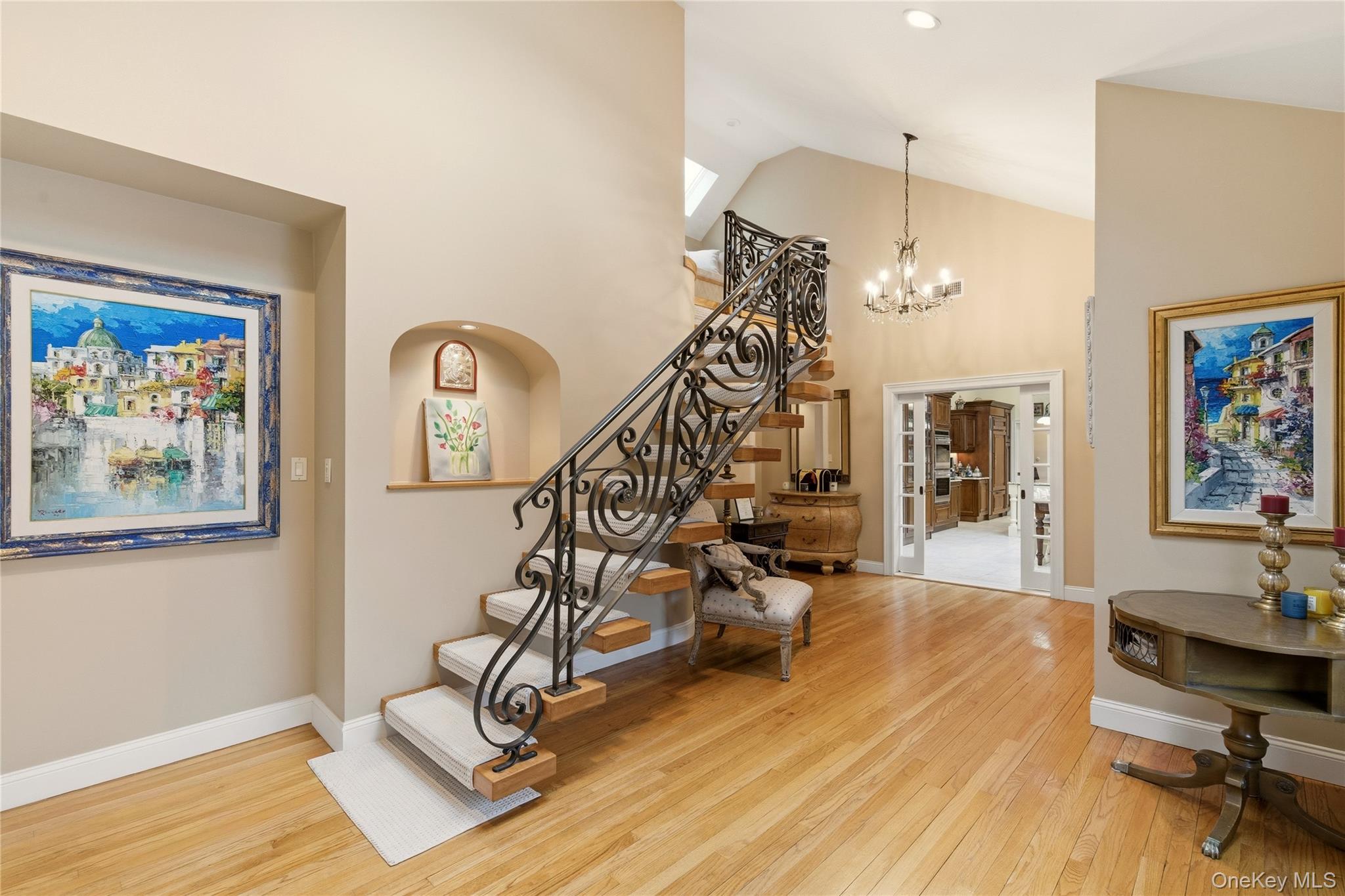 1017 Friendly Road, Upper Brookville, NY 11771