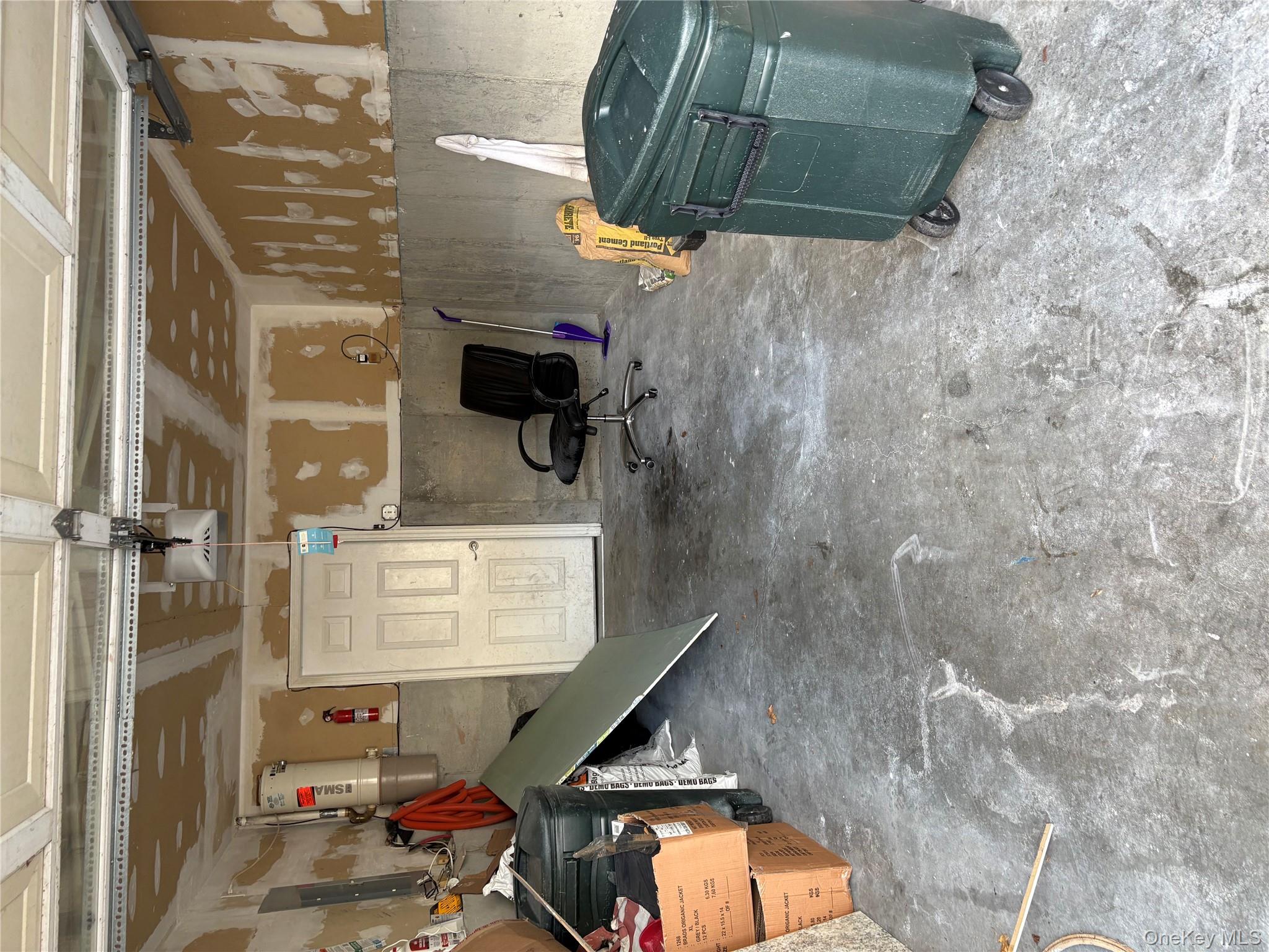 18 Lakeside Drive, Valhalla, NY 10595