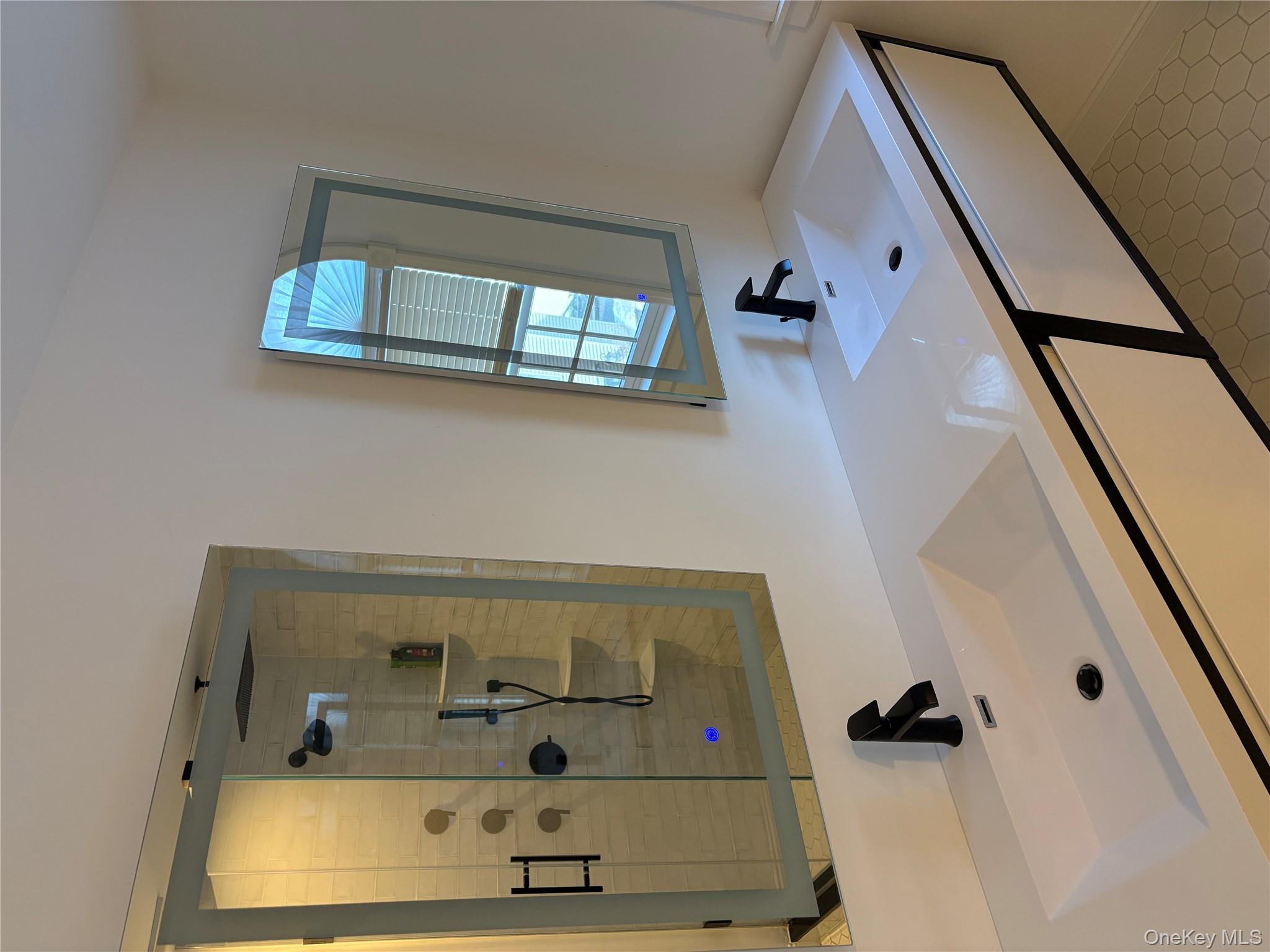 18 Lakeside Drive, Valhalla, NY 10595