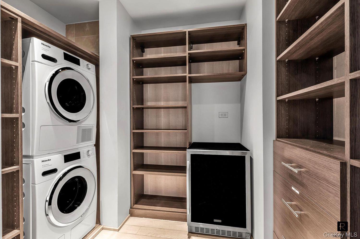 2 River Terrace # 8-H, New York (Manhattan), NY 10282