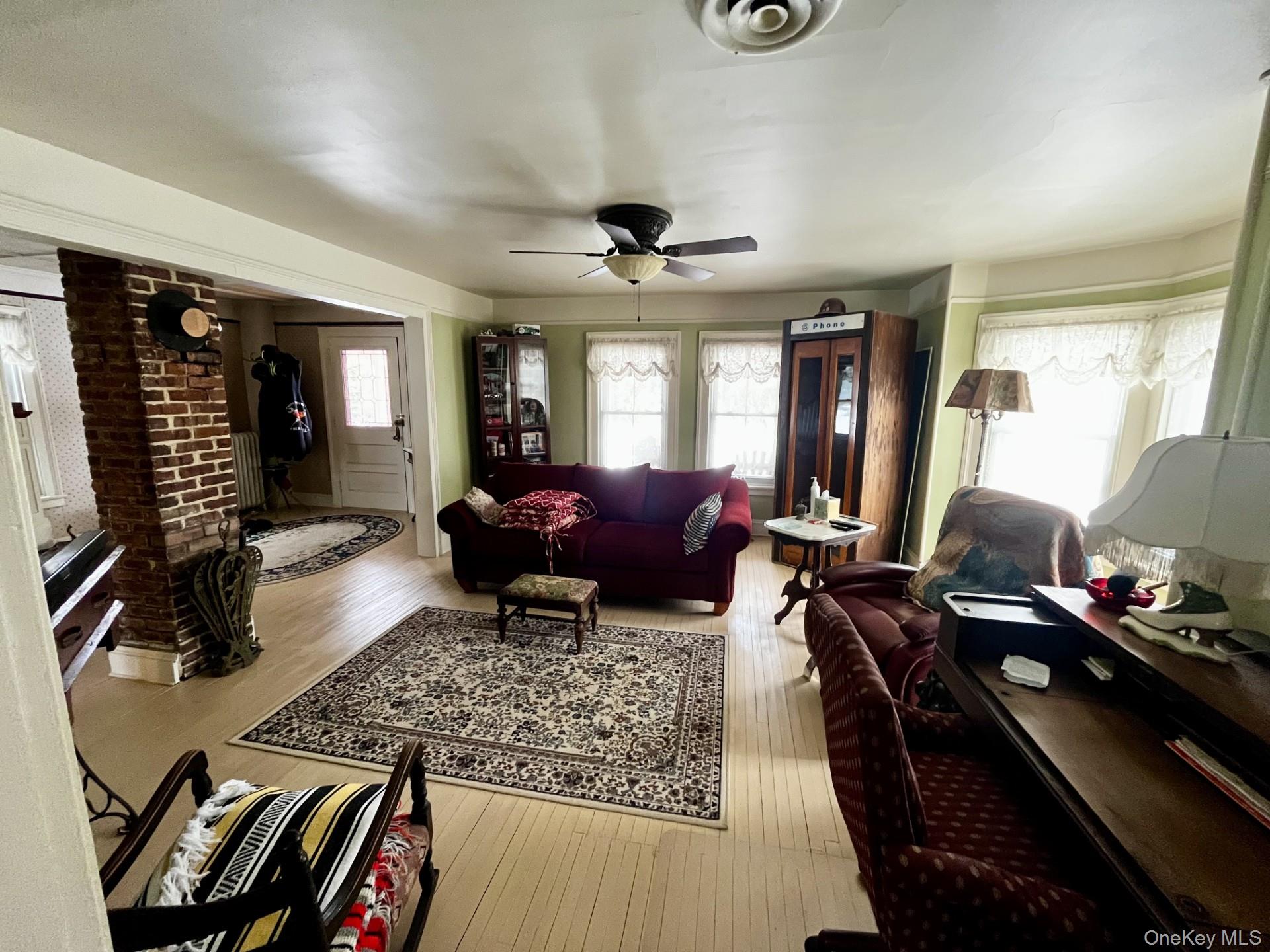 7 Gerhardy Court, East Islip, NY 11730